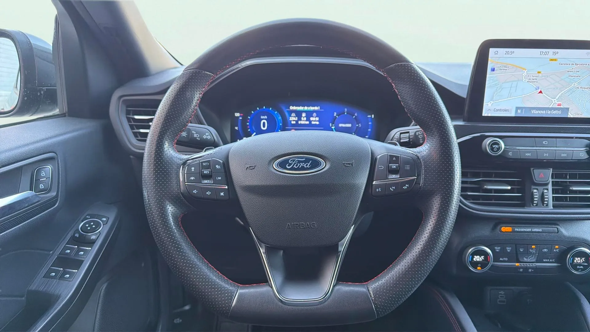 Ford Kuga ST-Line 1.5 EcoBlue - foto 15