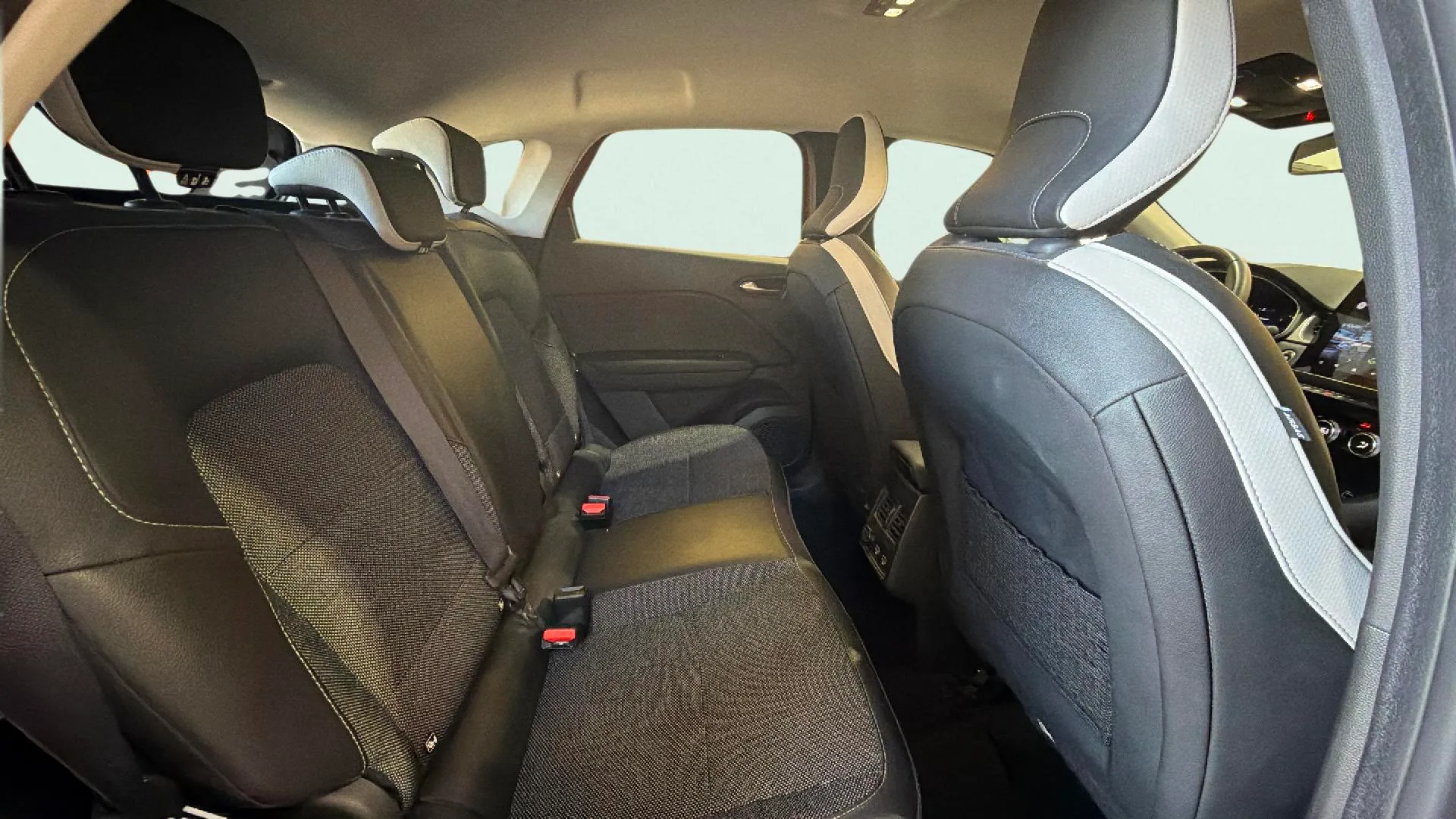Renault Captur techno TCe - foto 19