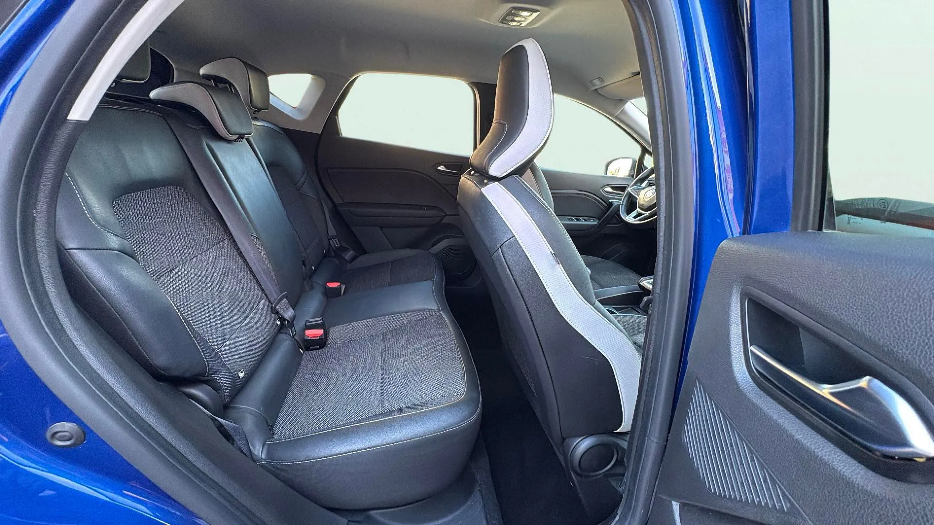 Renault Captur techno TCe - foto 10