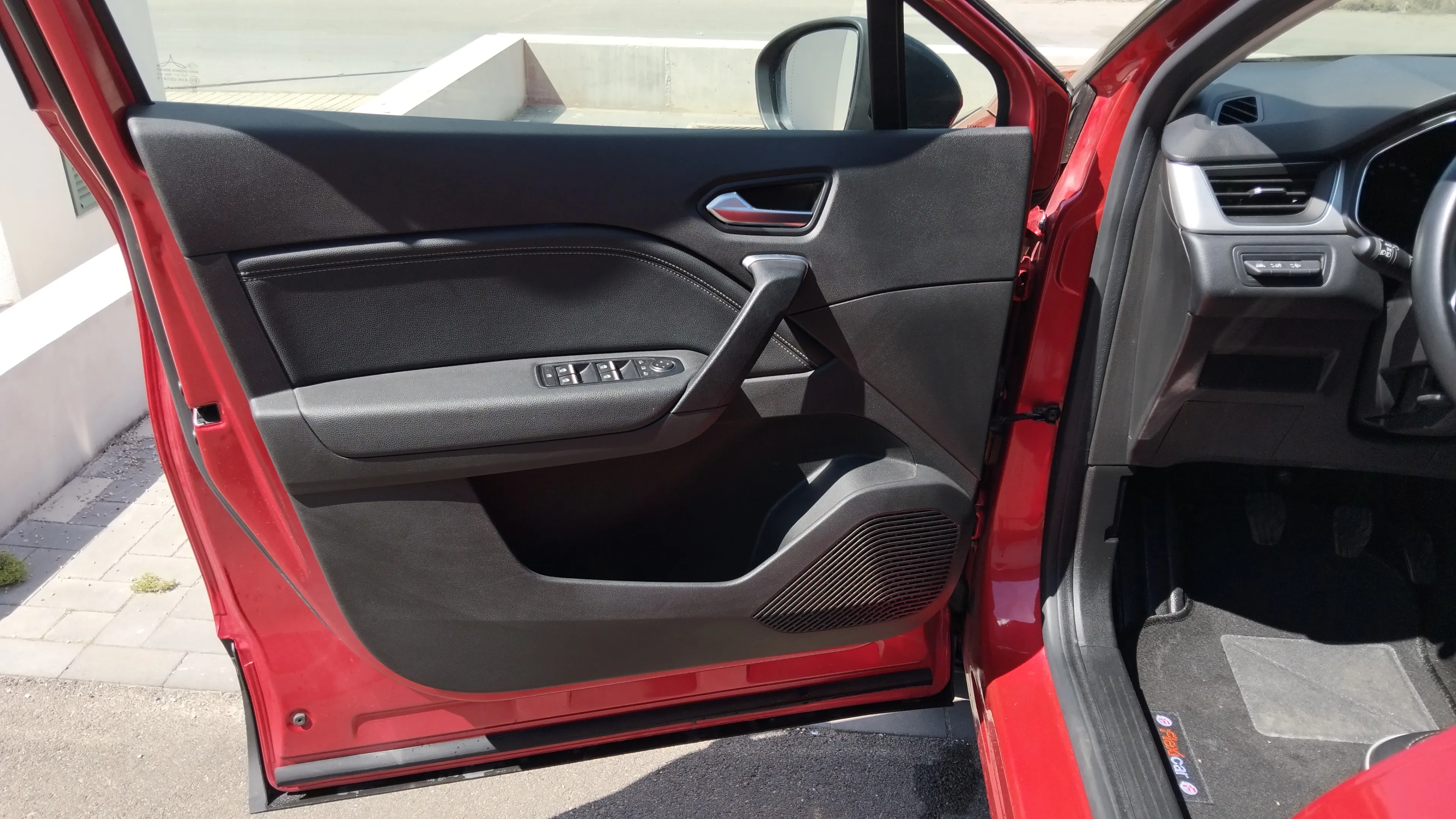 Renault Captur techno TCe - foto 15