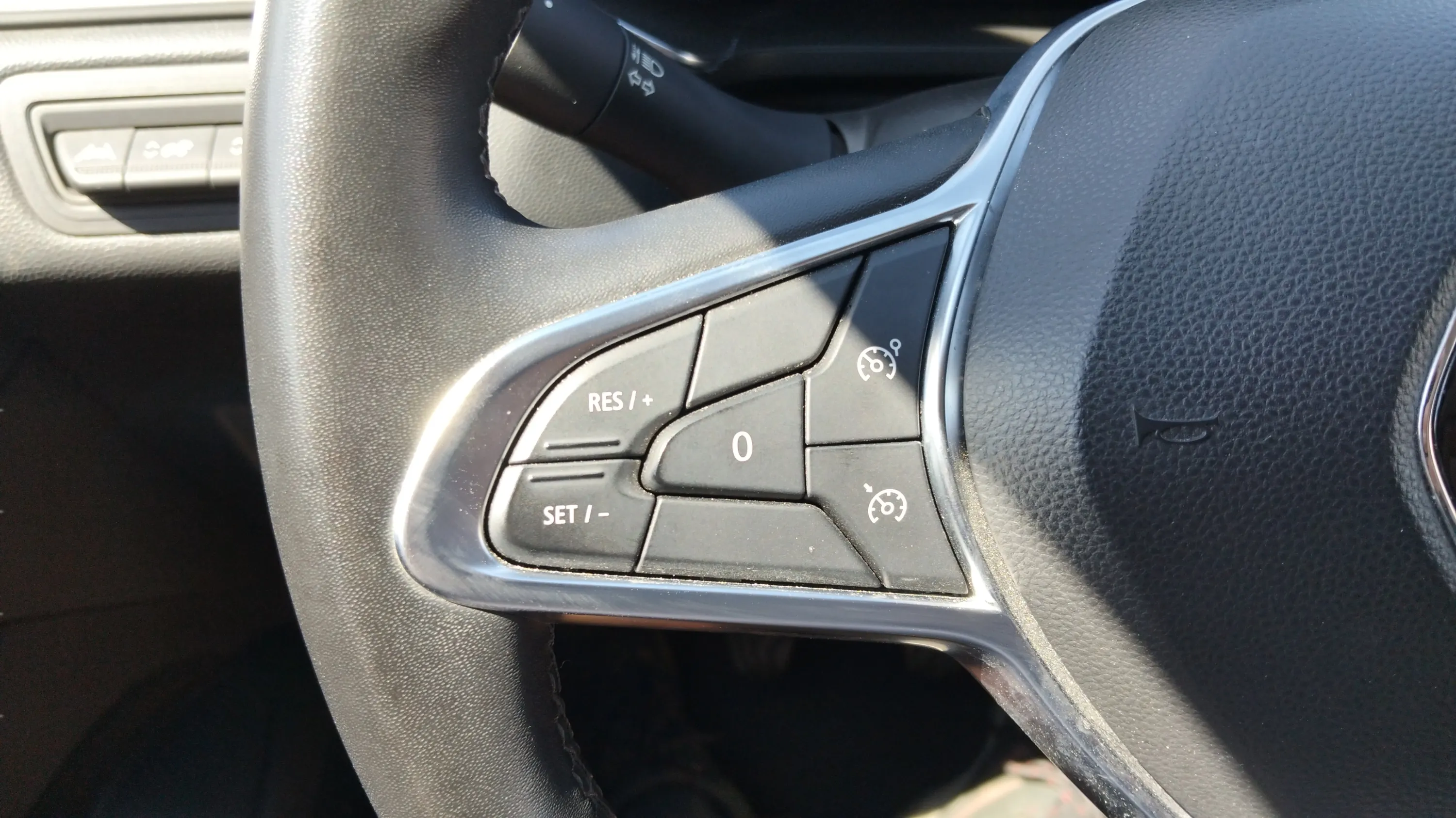 Renault Captur techno TCe - foto 24