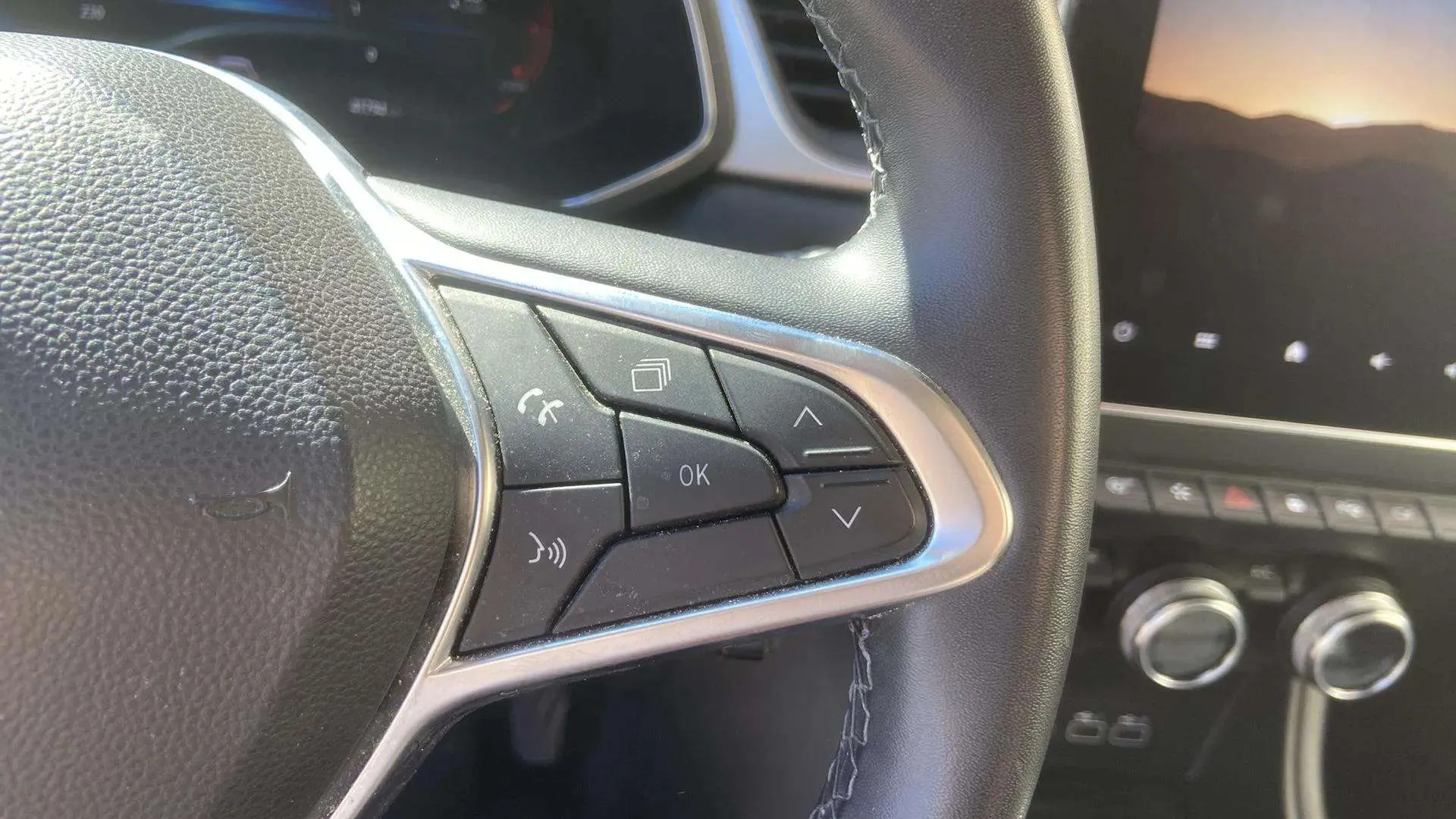 Renault Captur techno TCe - foto 14