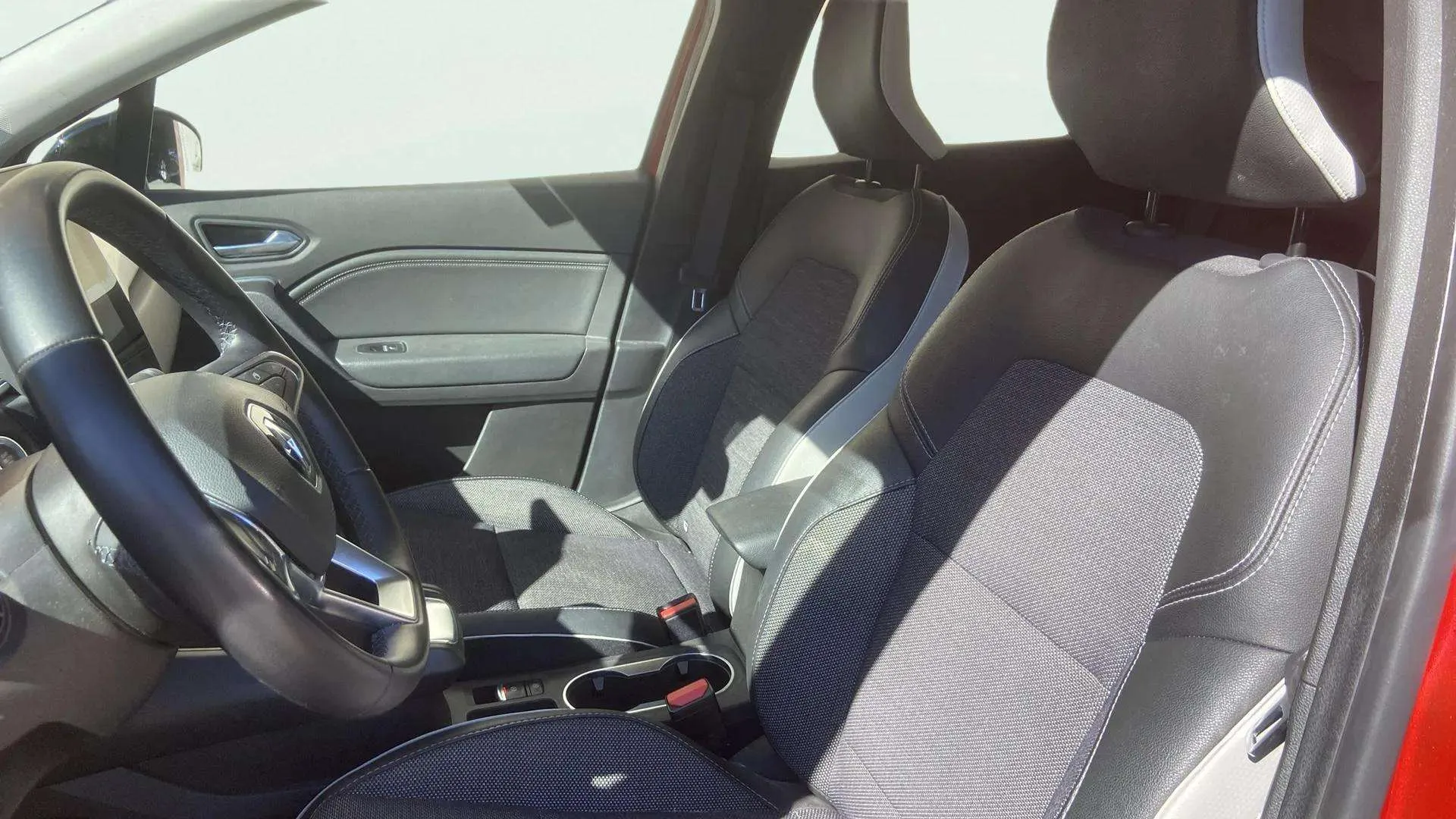Renault Captur techno TCe - foto 19