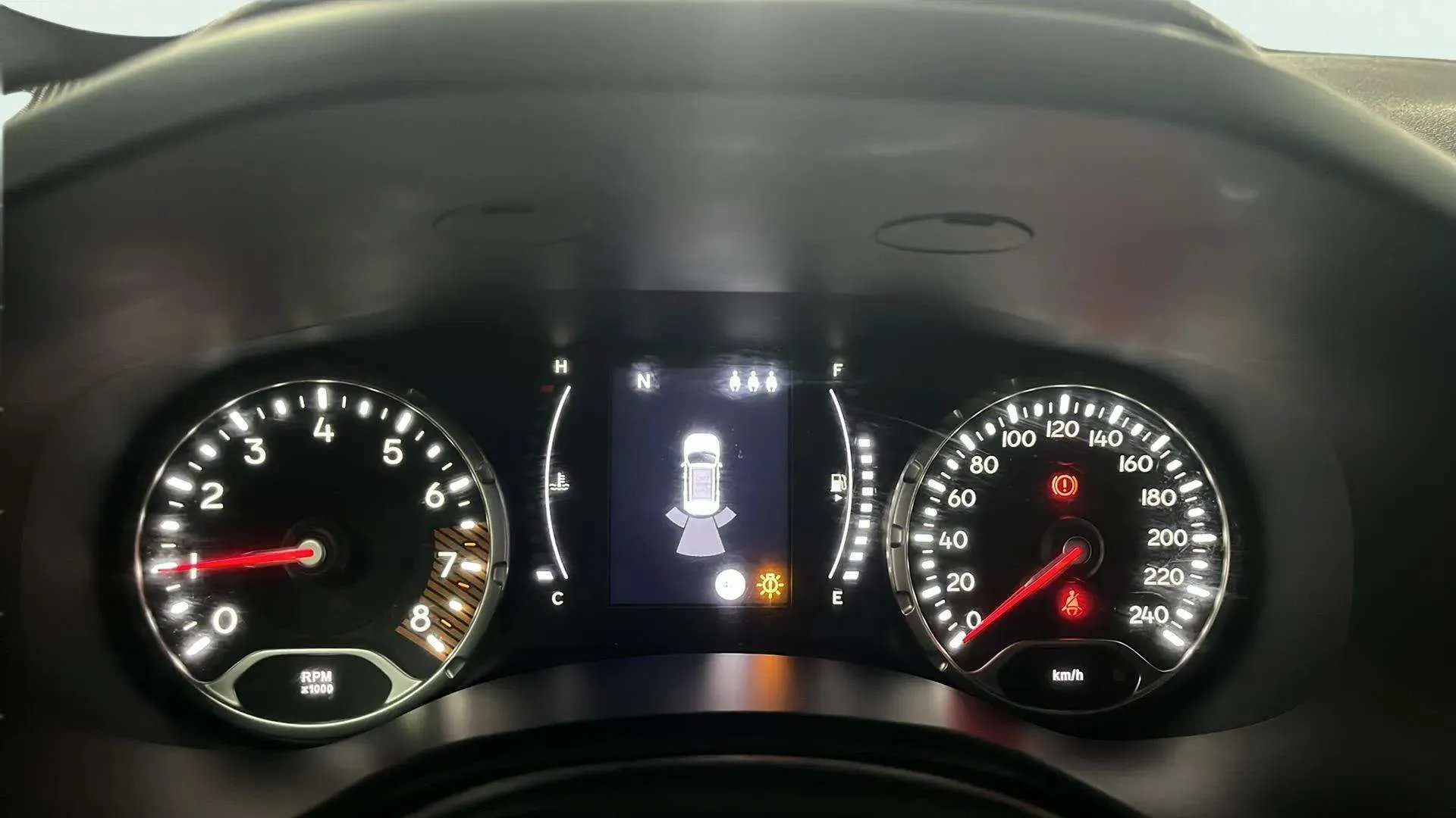 Jeep Renegade Longitude 1.0G 4x2 - foto 18