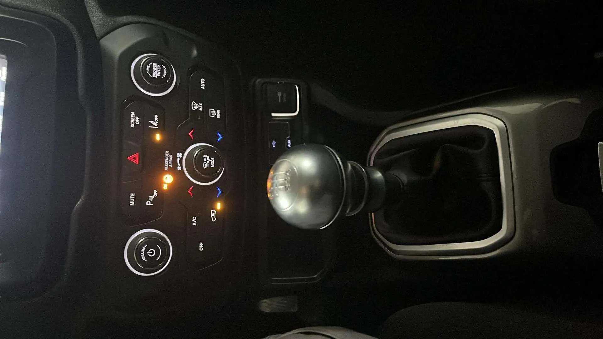 Jeep Renegade Longitude 1.0G 4x2 - foto 20