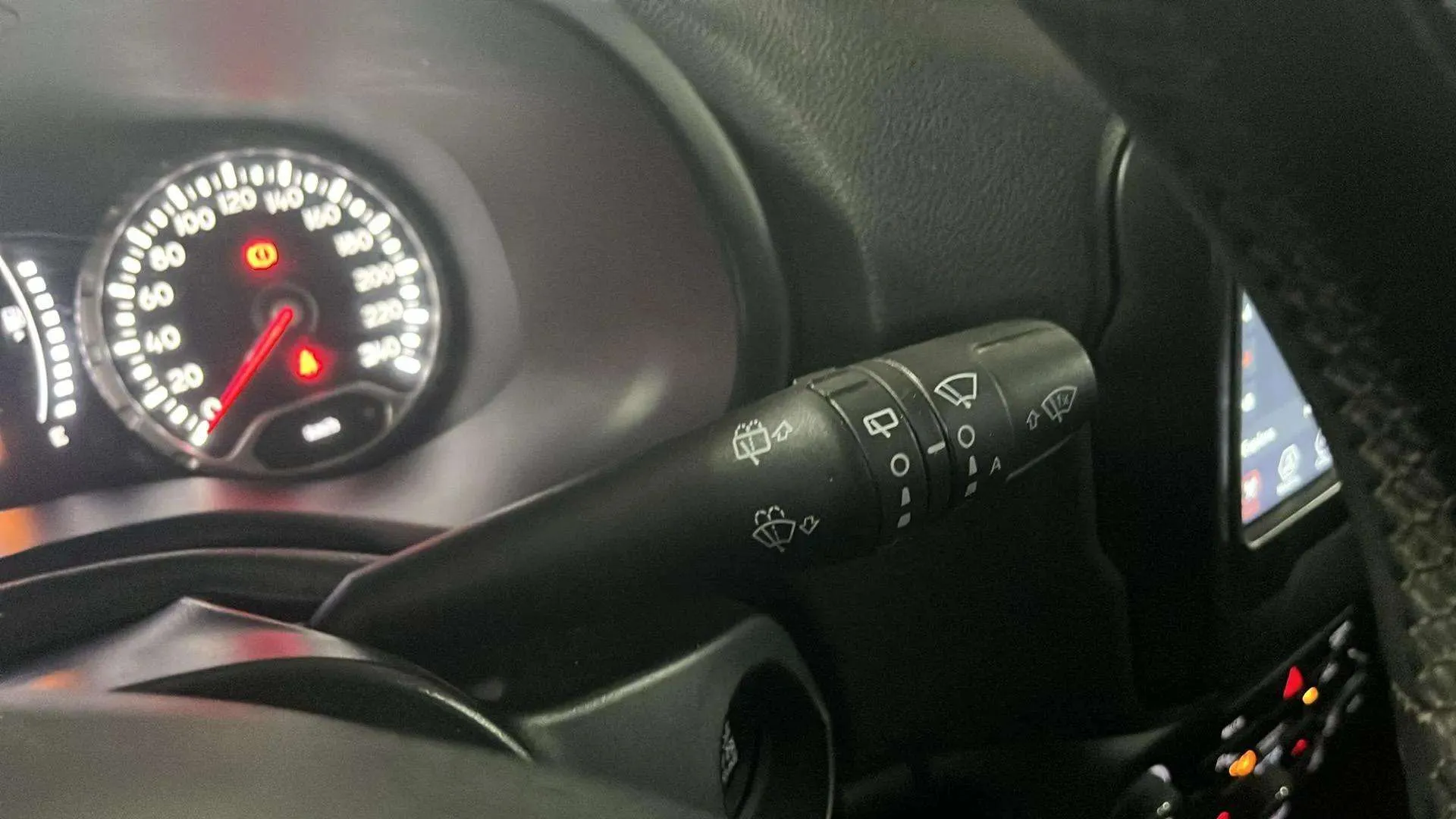 Jeep Renegade Longitude 1.0G 4x2 - foto 16