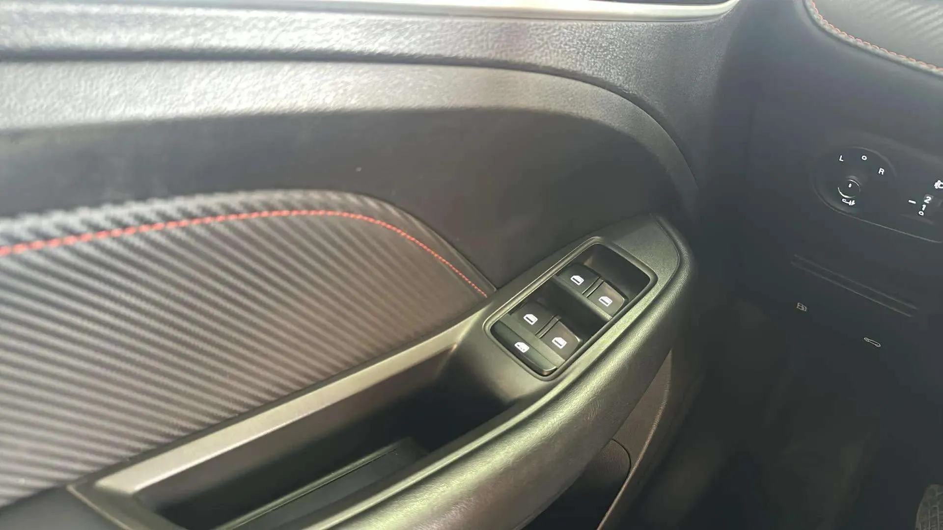 MG ZS 1.5 Luxury - foto 18