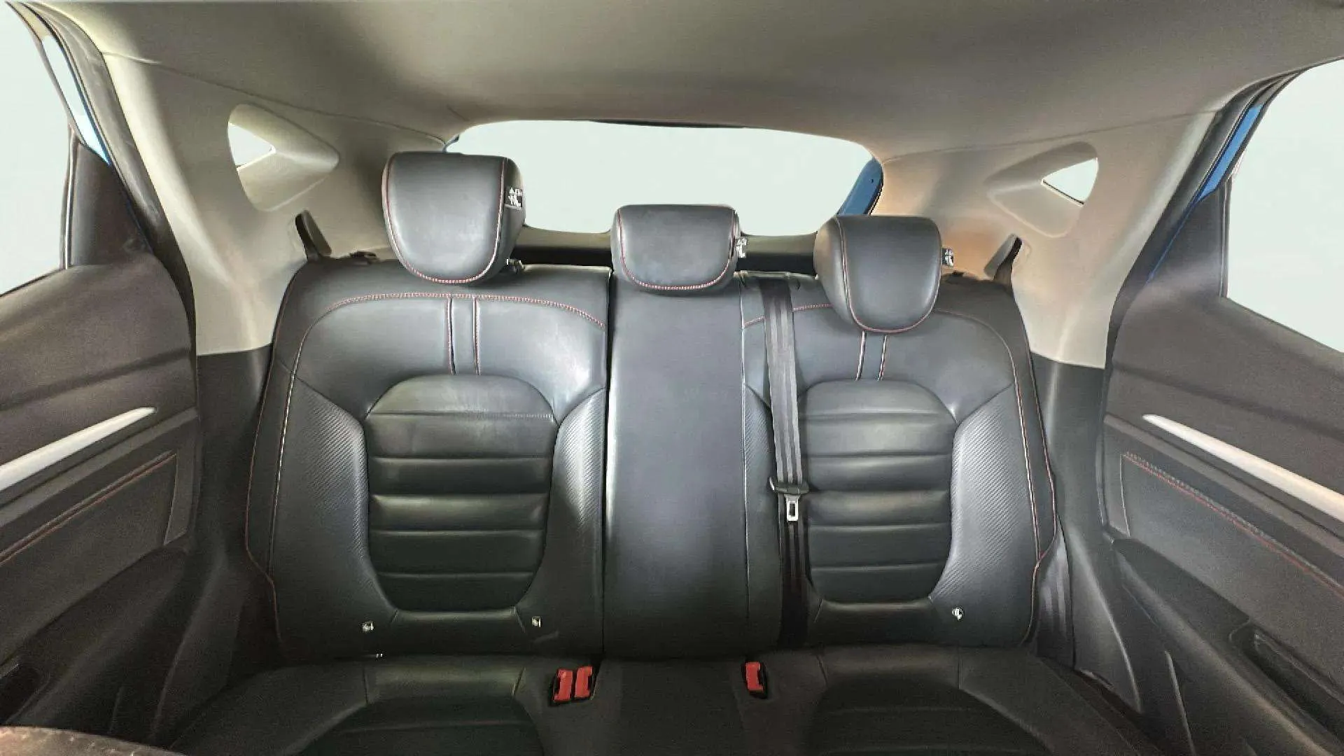 MG ZS 1.5 Luxury - foto 23