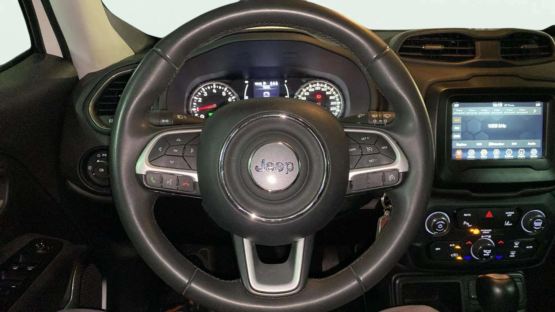 Jeep Renegade Longitude 1.0G 4x2 - foto 9