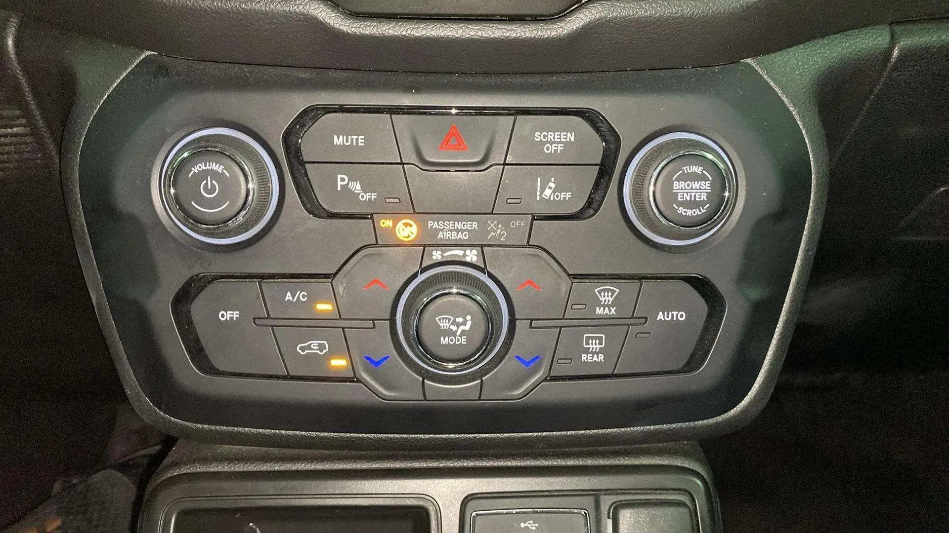 Jeep Renegade Longitude 1.0G 4x2 - foto 16
