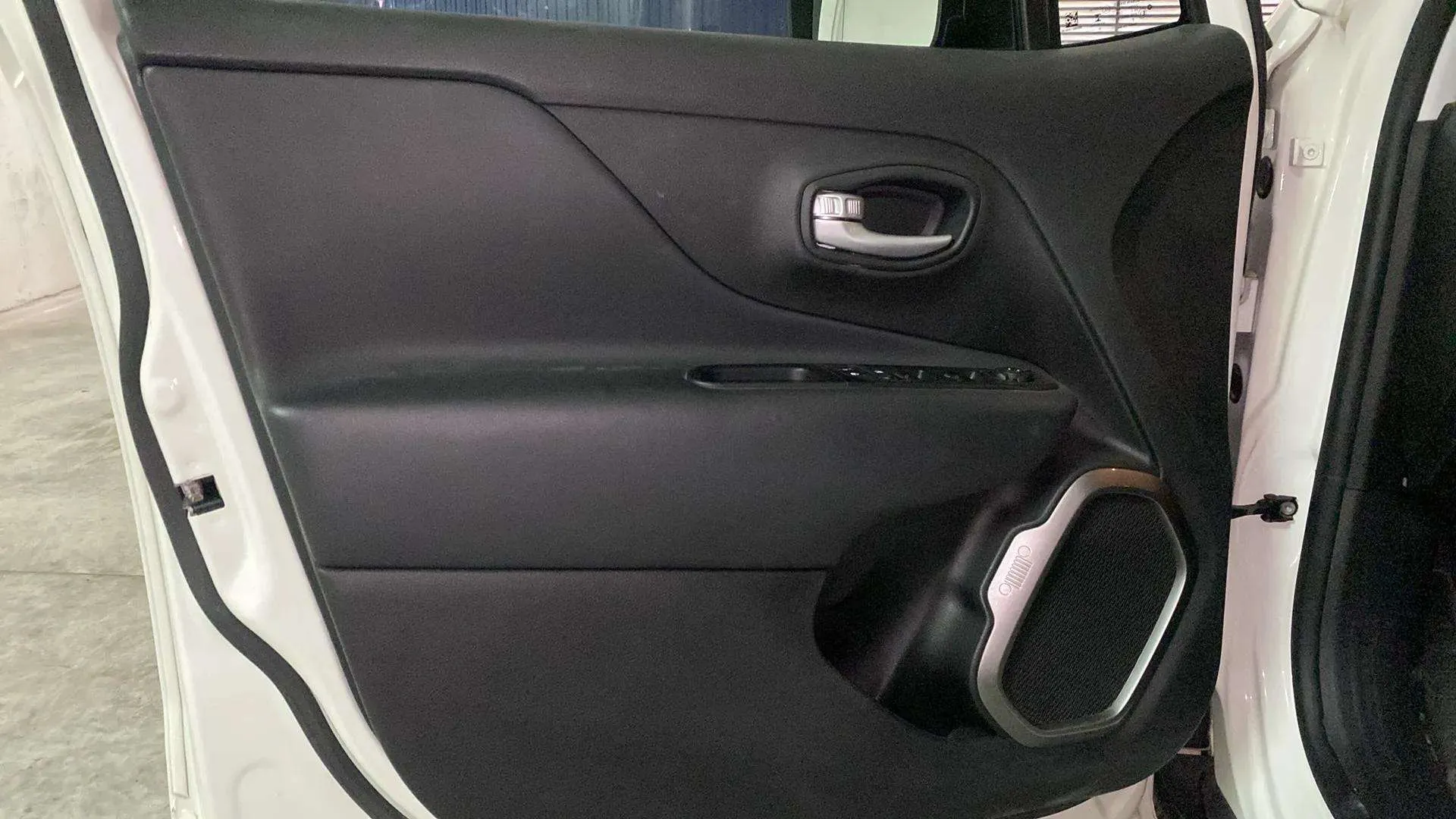 Jeep Renegade Longitude 1.0G 4x2 - foto 21