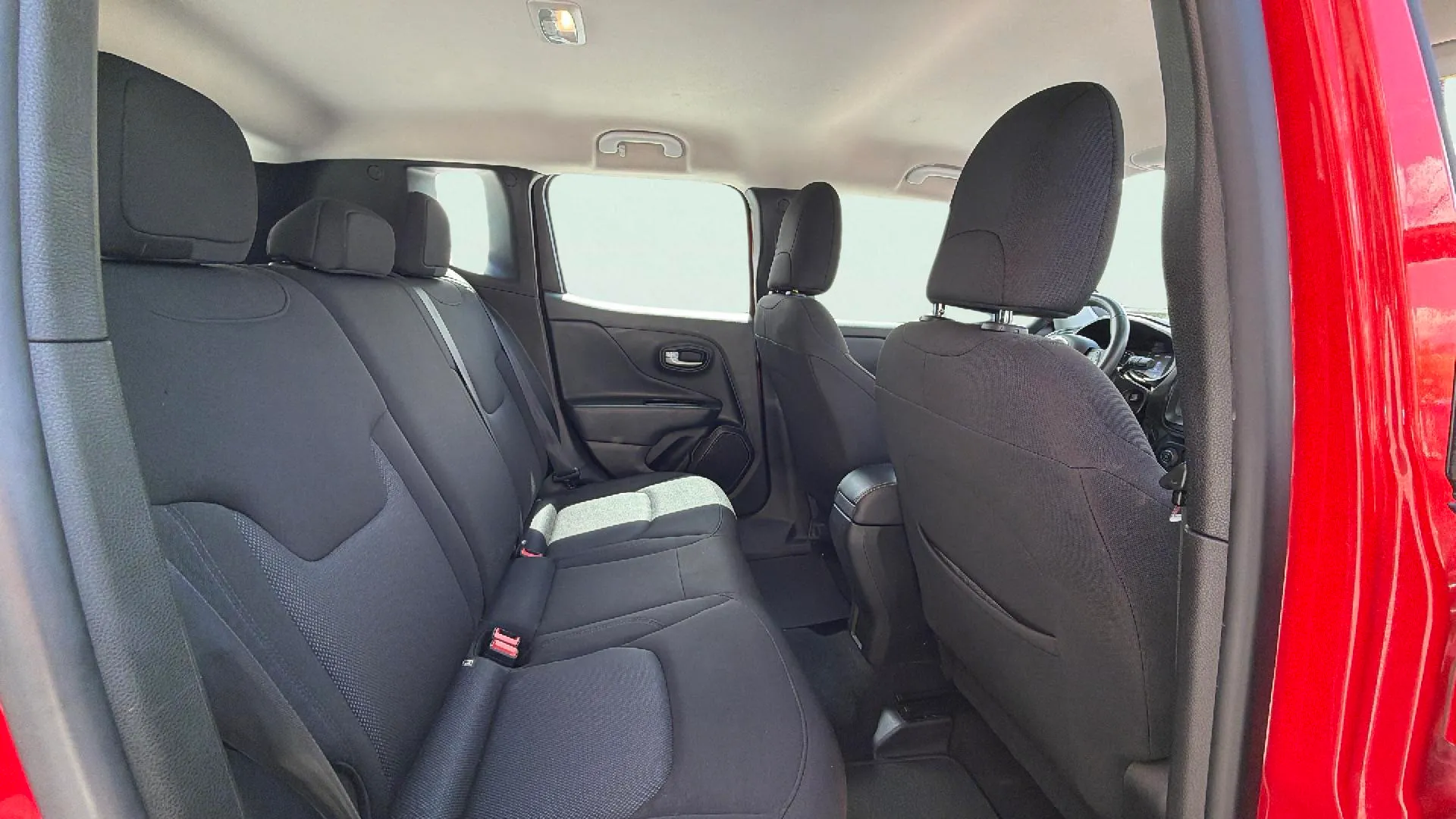 Jeep Renegade Limited 1.0G 4x2 - foto 17