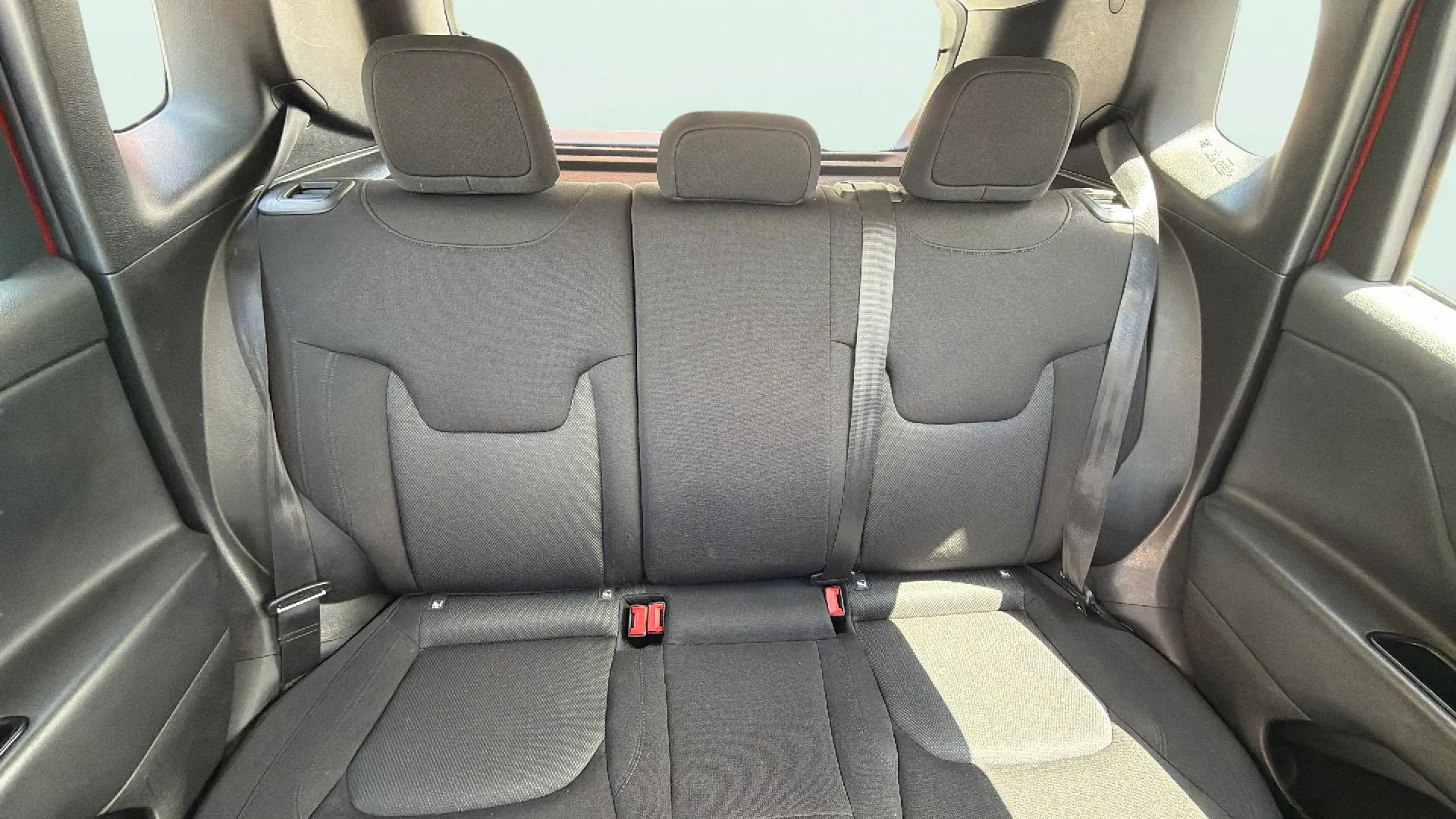 Jeep Renegade Limited 1.0G 4x2 - foto 18