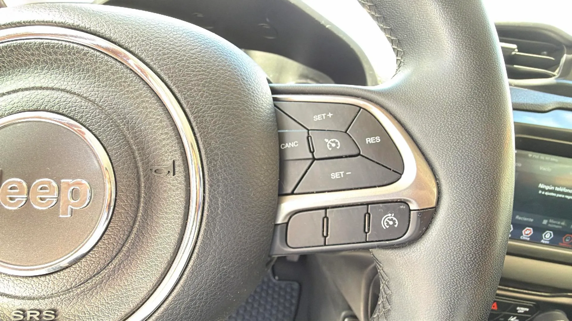 Jeep Renegade Limited 1.0G 4x2 - foto 15