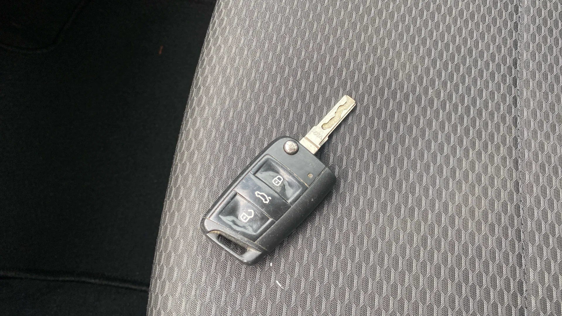 Volkswagen Golf Advance 1.6 TDI DSG - foto 15