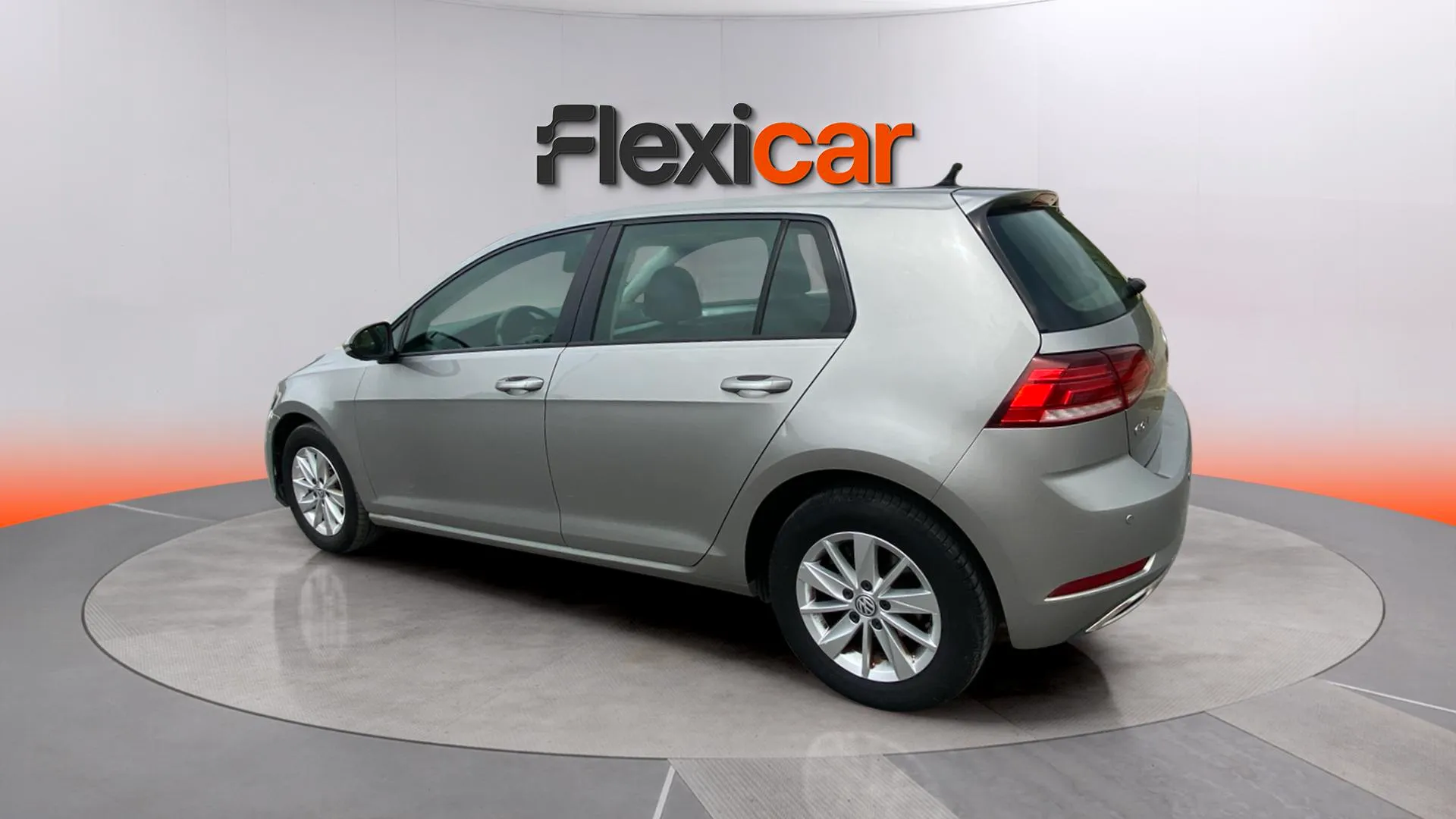 Volkswagen Golf Advance 1.6 TDI DSG - foto 5