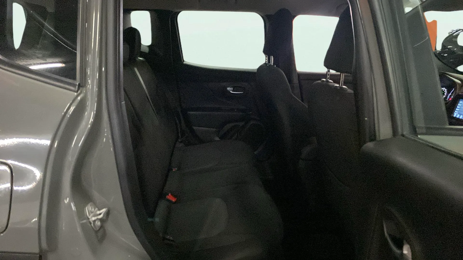 Jeep Renegade Longitude 1.0G 4x2 - foto 23