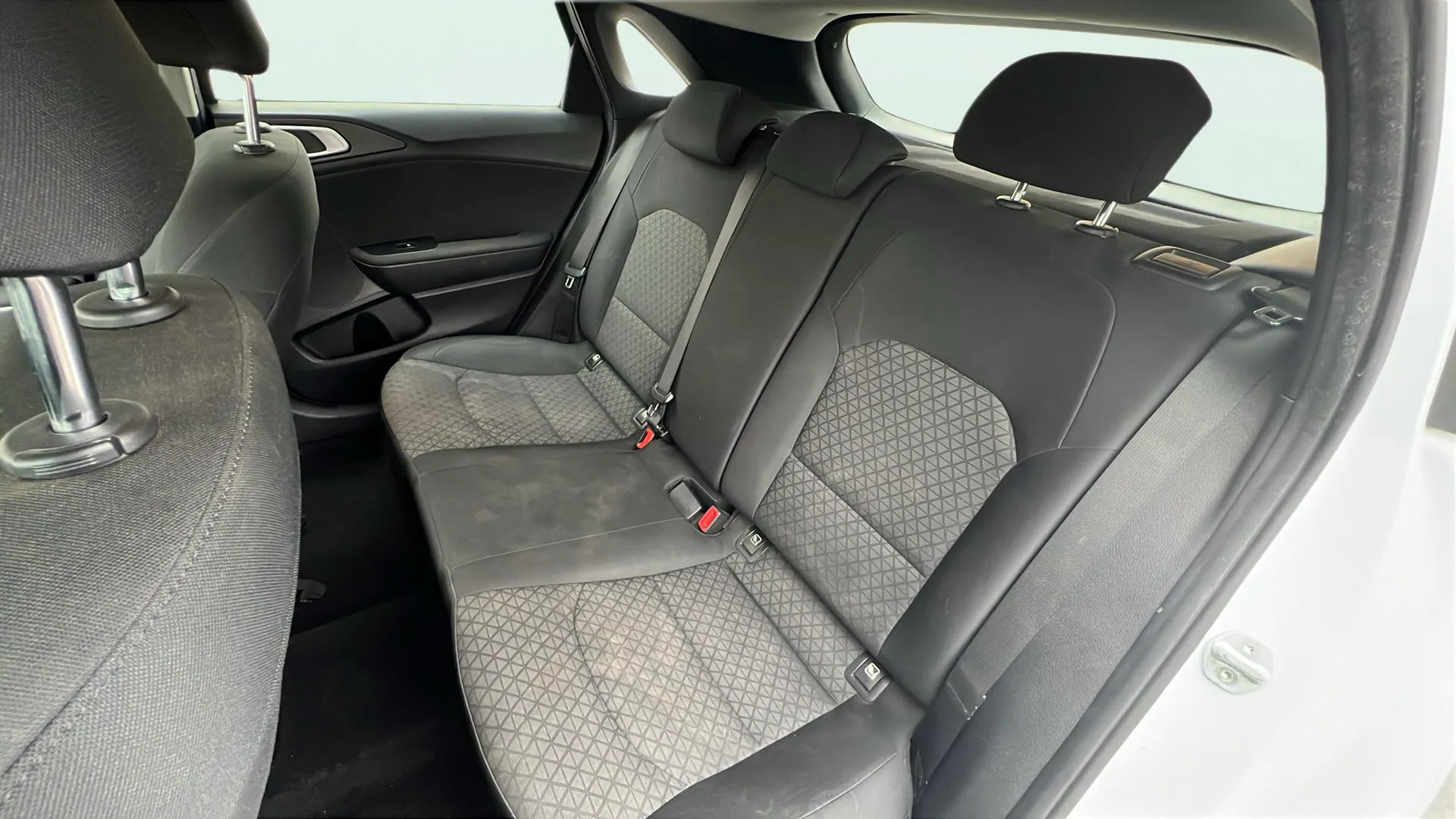 Kia Ceed 1.0 T-GDi Concept - foto 14