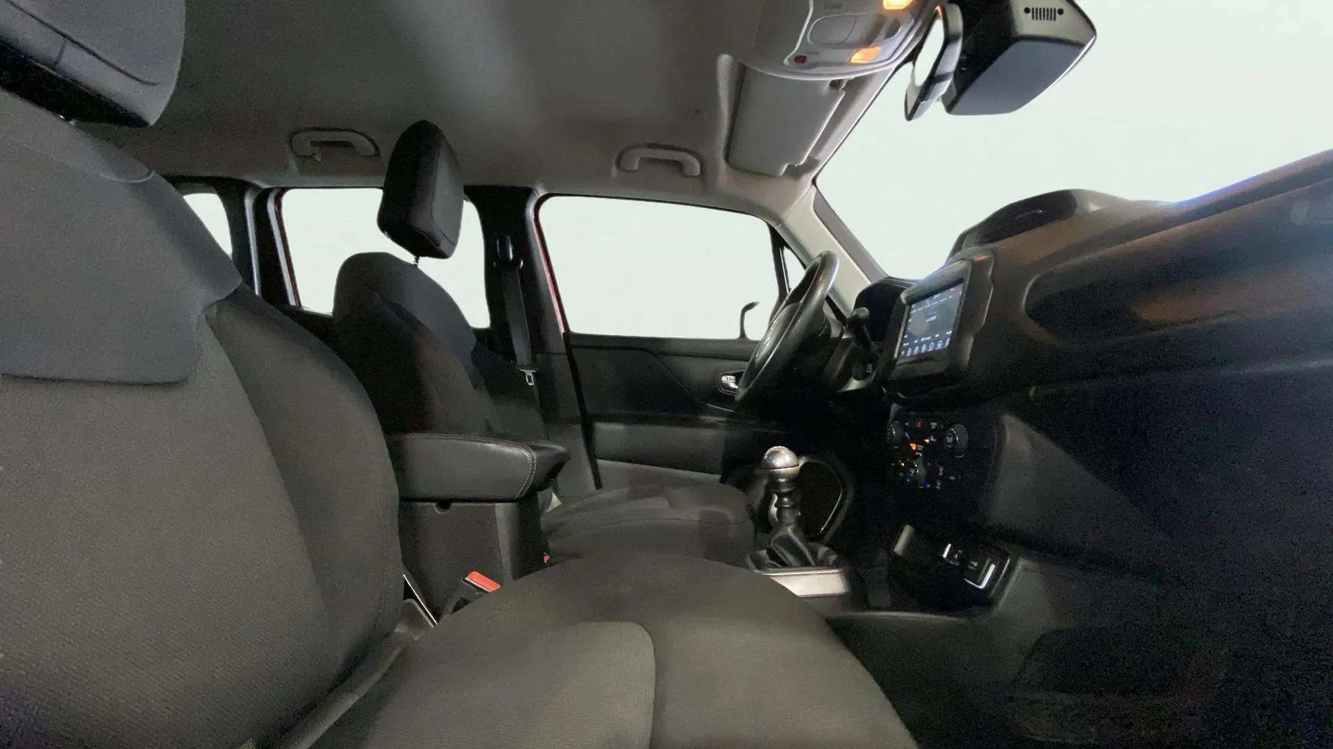 Jeep Renegade Longitude 1.0G 4x2 - foto 12
