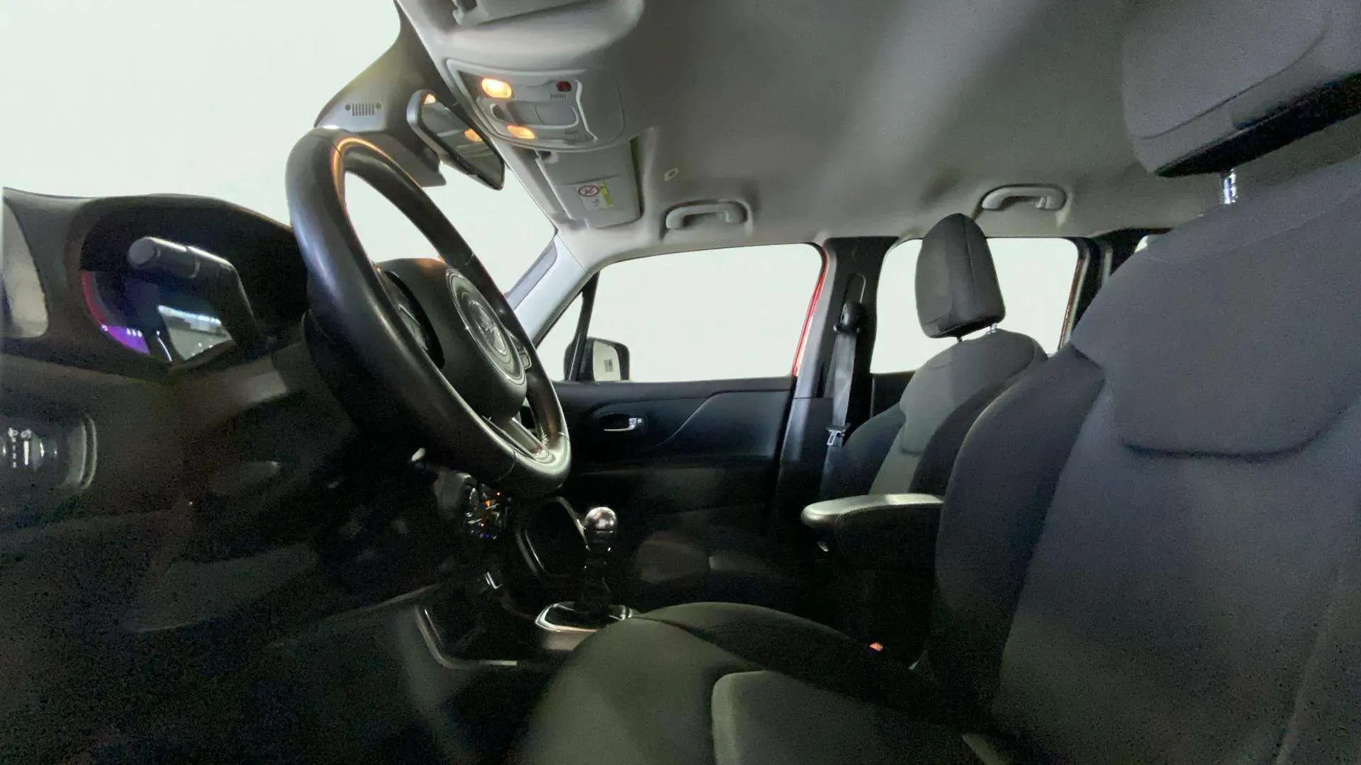 Jeep Renegade Longitude 1.0G 4x2 - foto 11