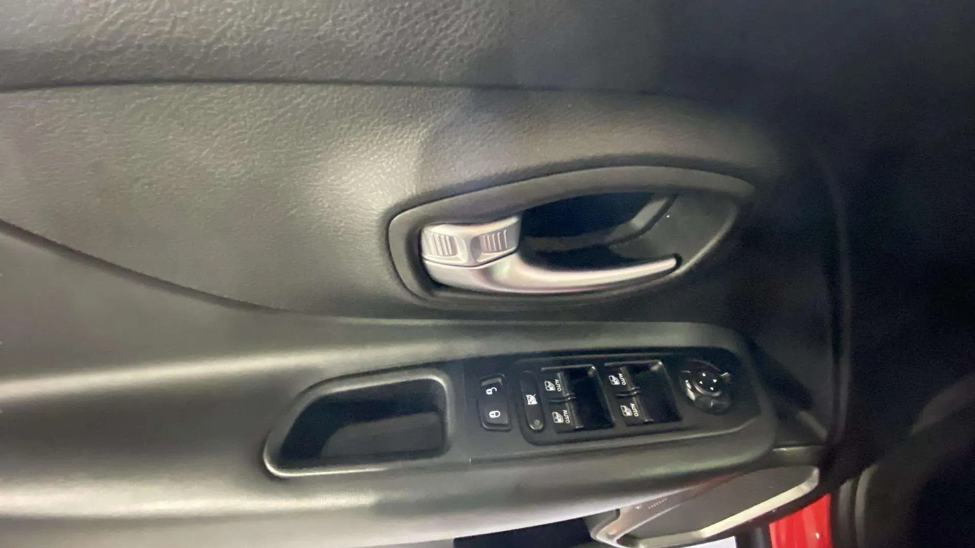 Jeep Renegade Longitude 1.0G 4x2 - foto 17
