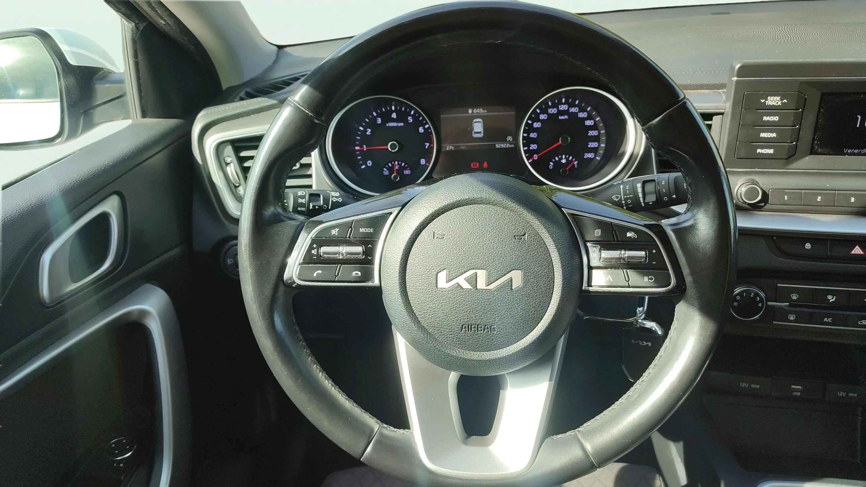 Kia Ceed 1.0 T-GDi Concept - foto 11