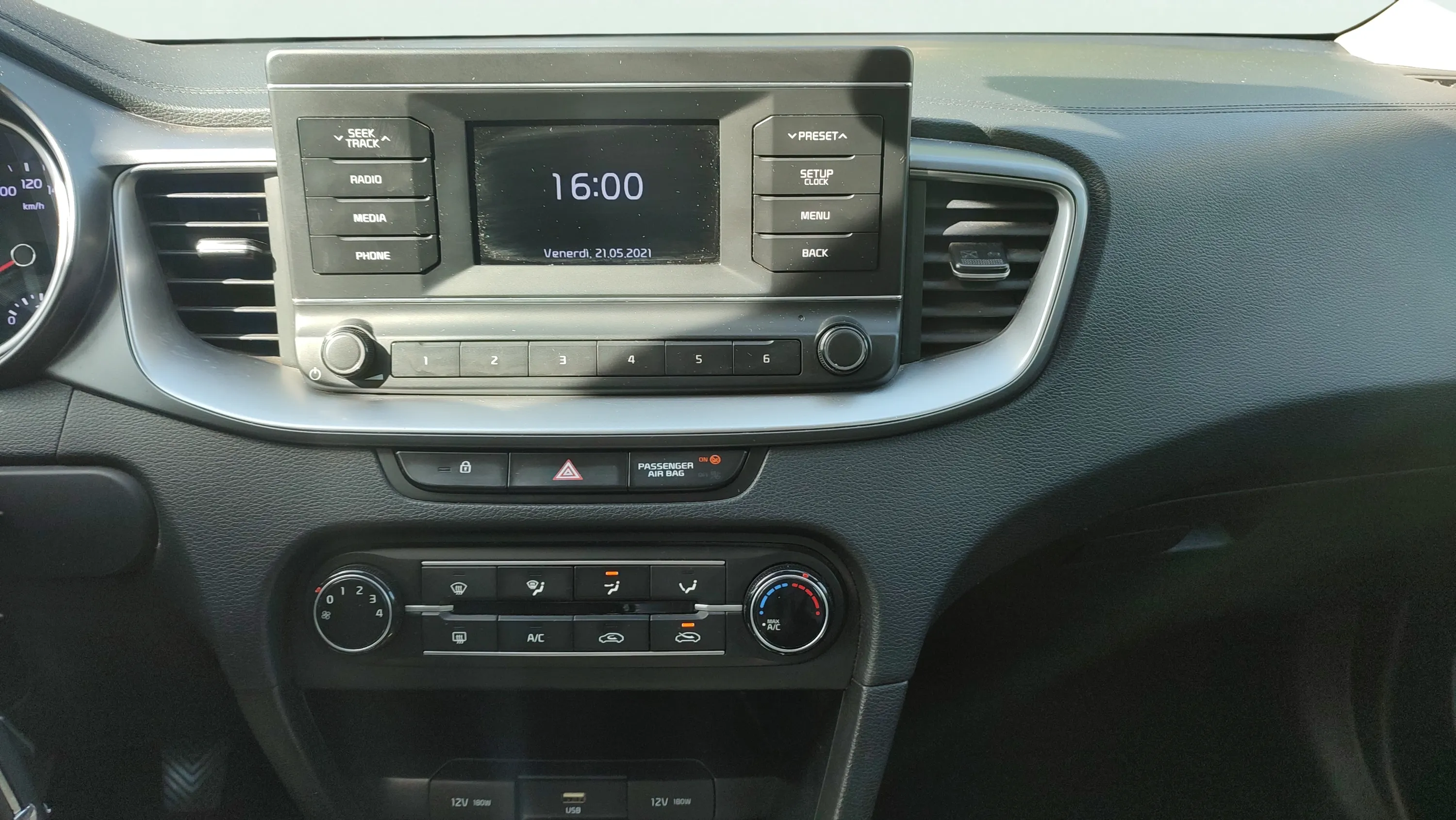 Kia Ceed 1.0 T-GDi Concept - foto 13