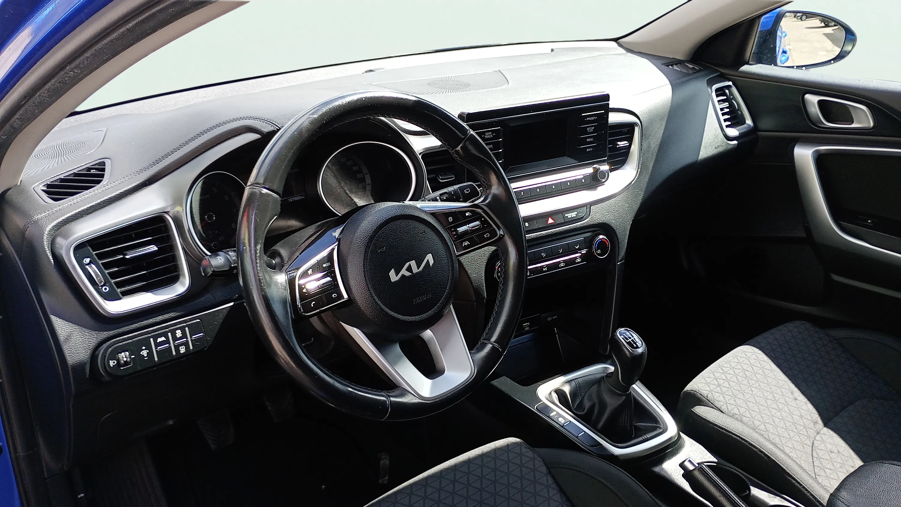 Kia Ceed 1.0 T-GDi Concept - foto 12
