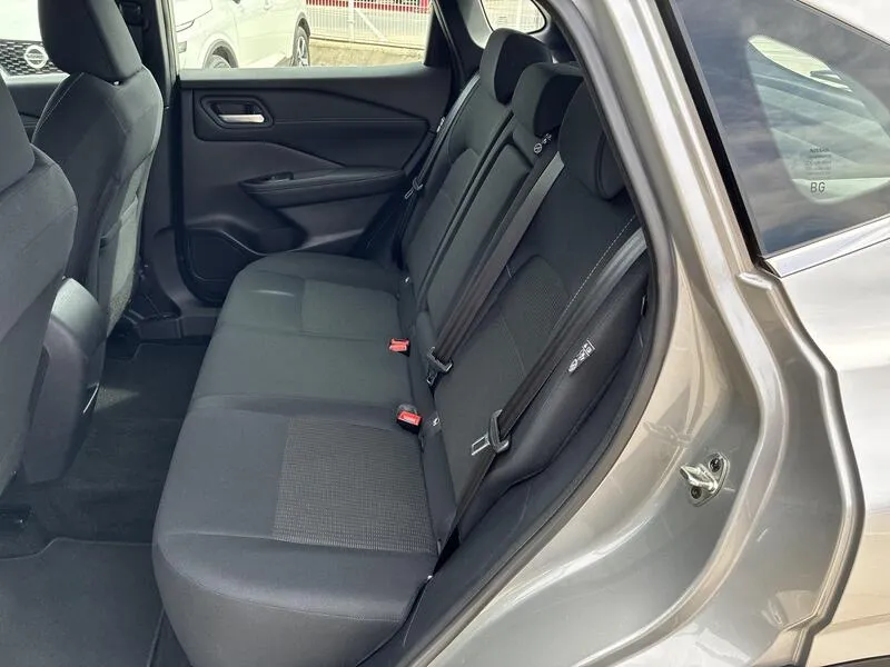 Nissan Qashqai DIG-T Acenta - foto 19