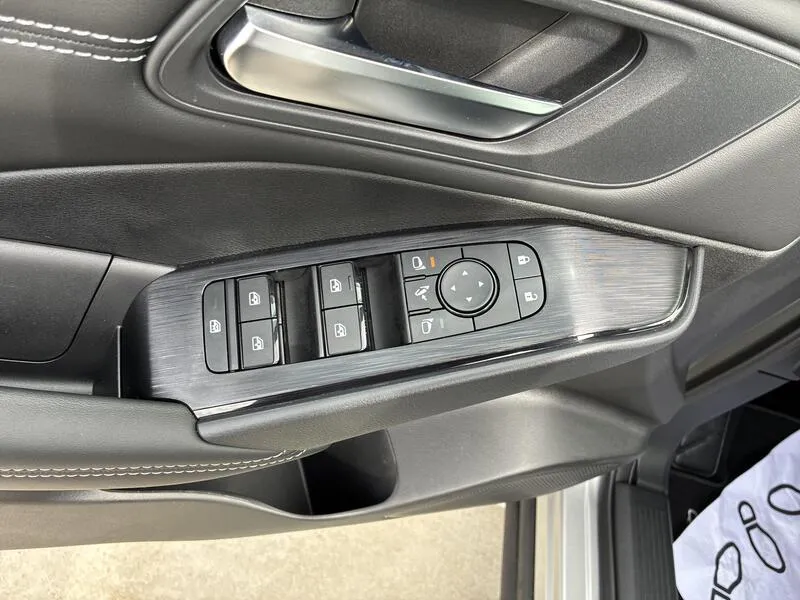 Nissan Qashqai DIG-T Acenta - foto 25