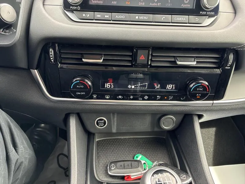 Nissan Qashqai DIG-T Acenta - foto 33