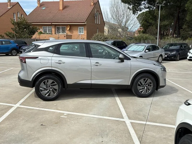 Nissan Qashqai DIG-T Acenta - foto 7