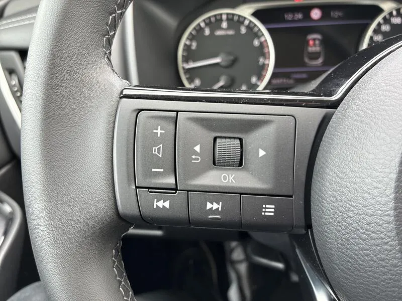 Nissan Qashqai DIG-T Acenta - foto 31