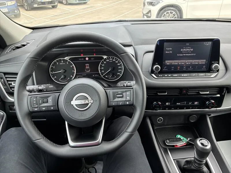 Nissan Qashqai DIG-T Acenta - foto 26