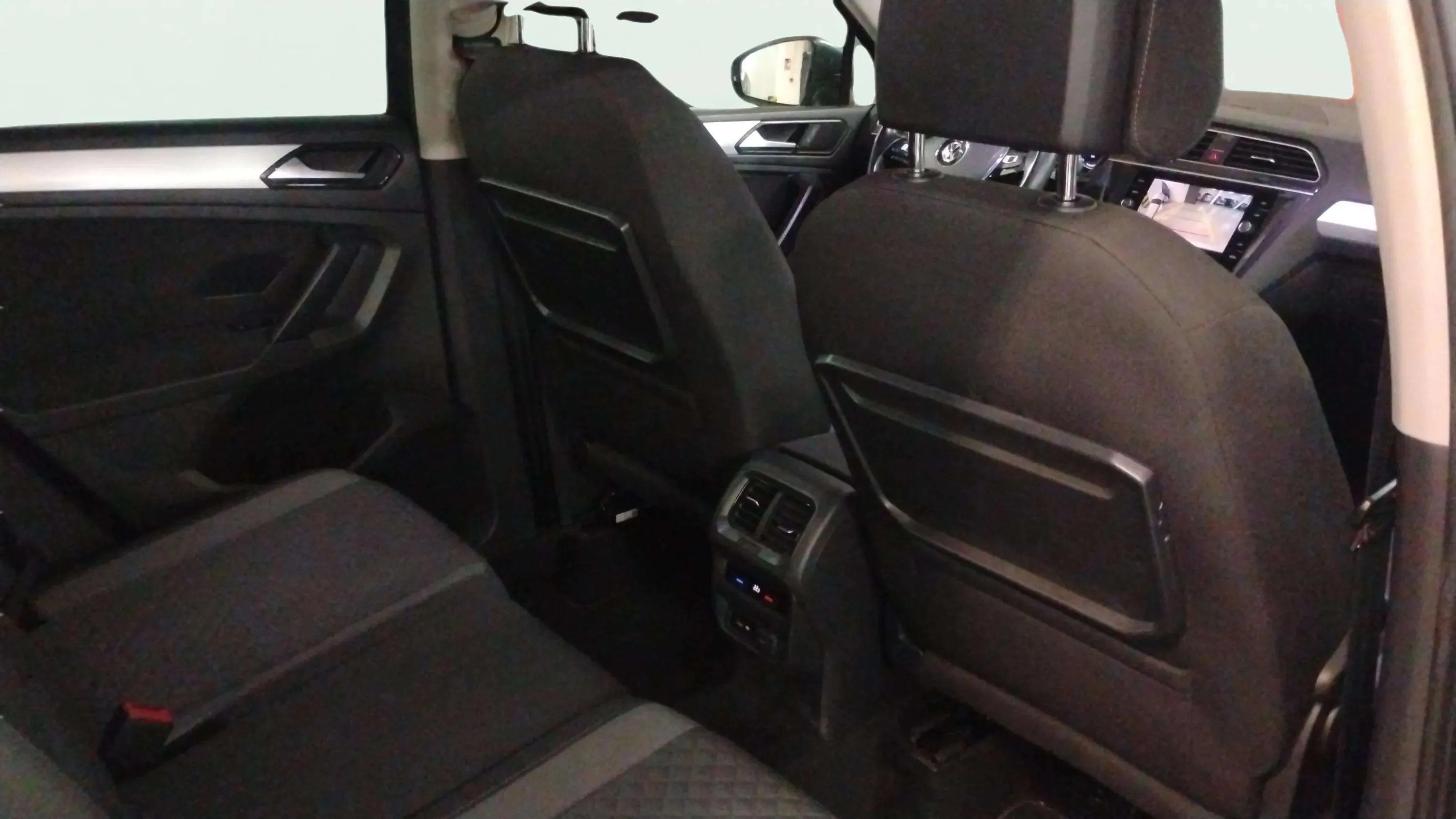 Volkswagen Tiguan Edition 1.4 TSI - foto 15