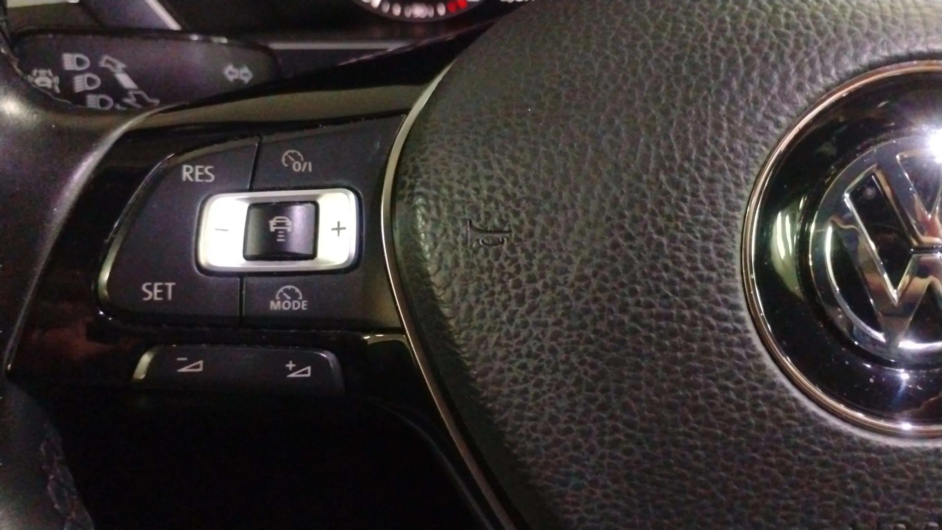 Volkswagen Tiguan Edition 1.4 TSI - foto 25