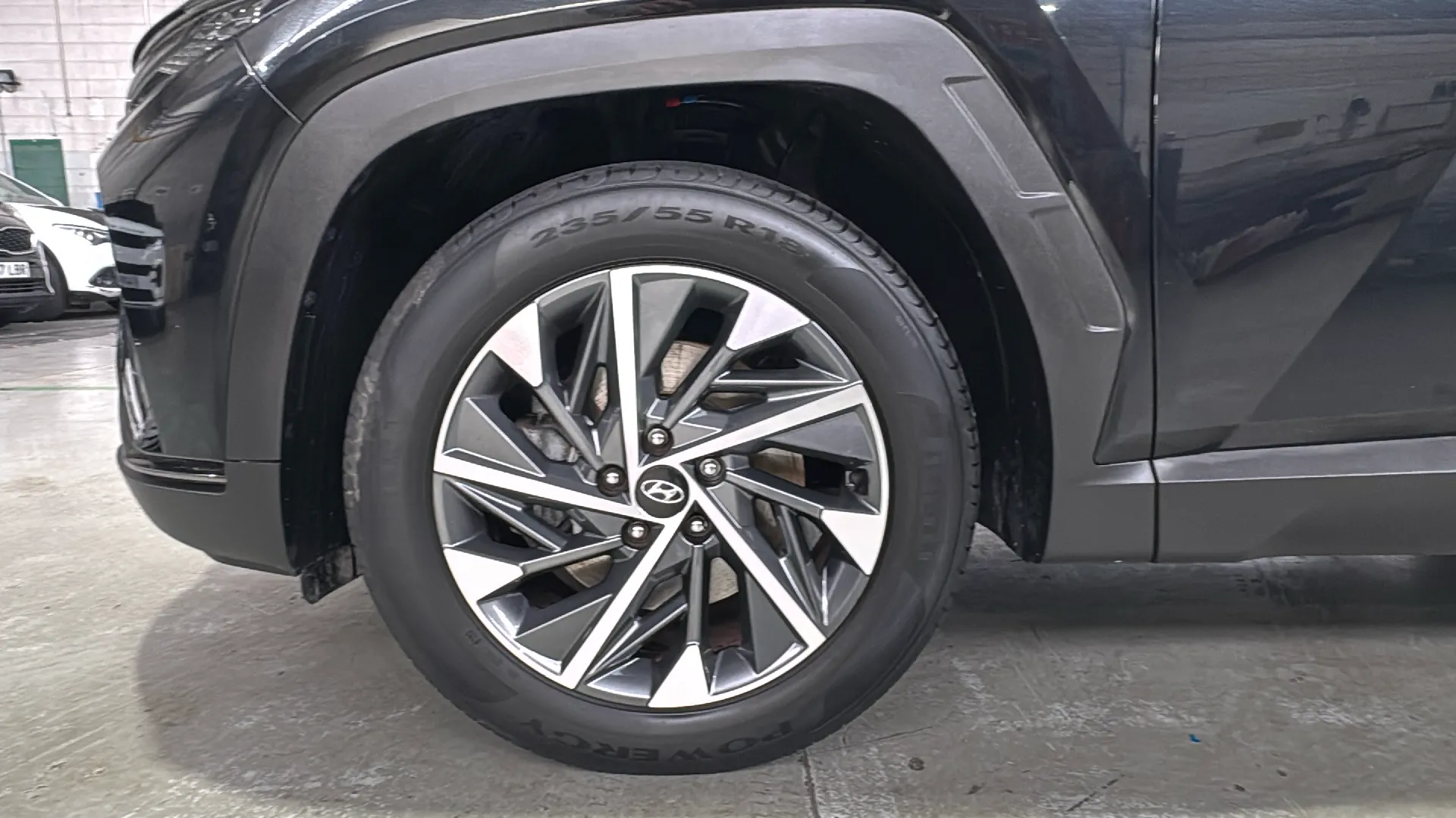 Hyundai Tucson 1.6 T-GDi 48V Maxx - foto 24