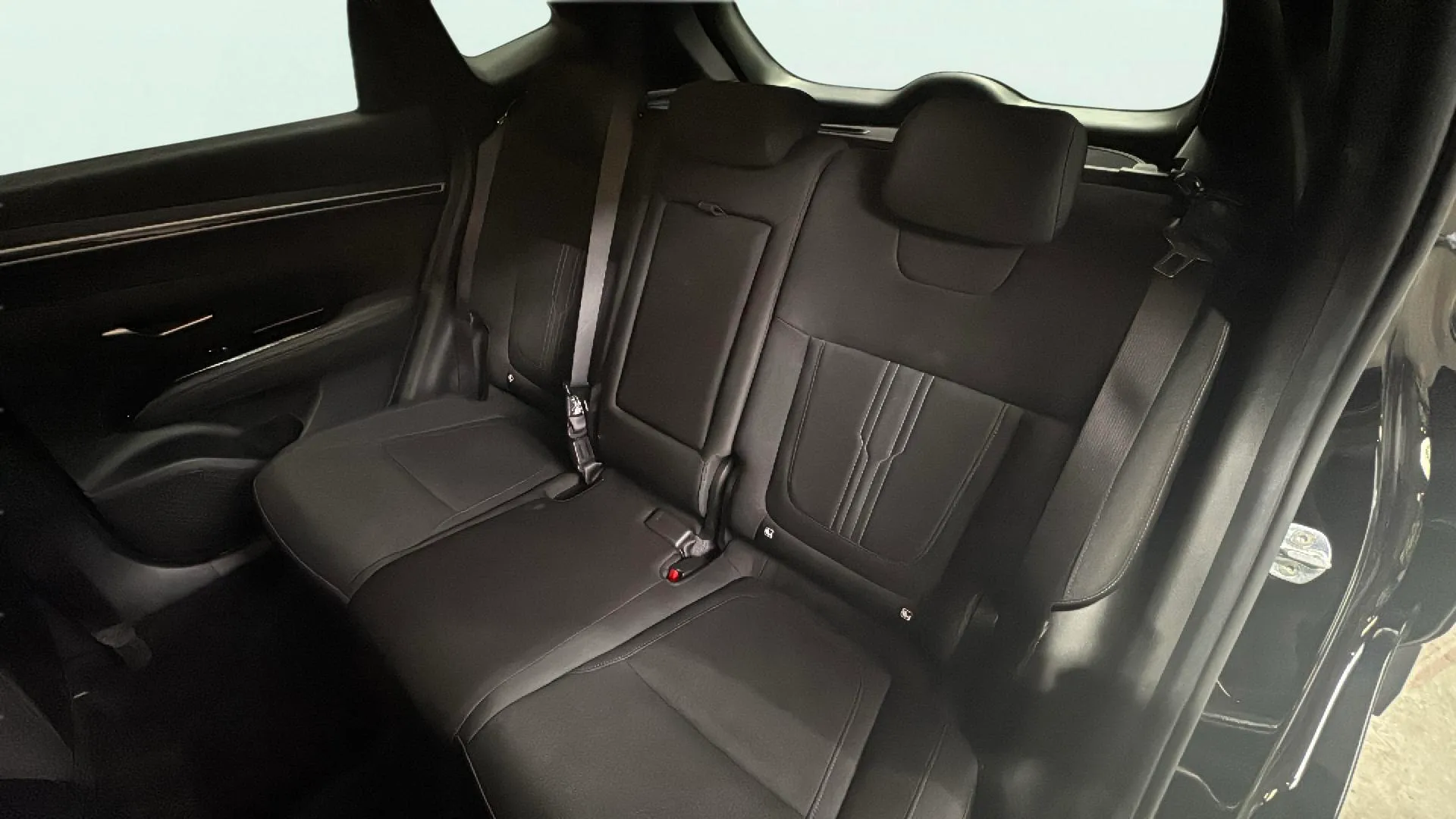 Hyundai Tucson 1.6 T-GDi 48V Maxx - foto 11