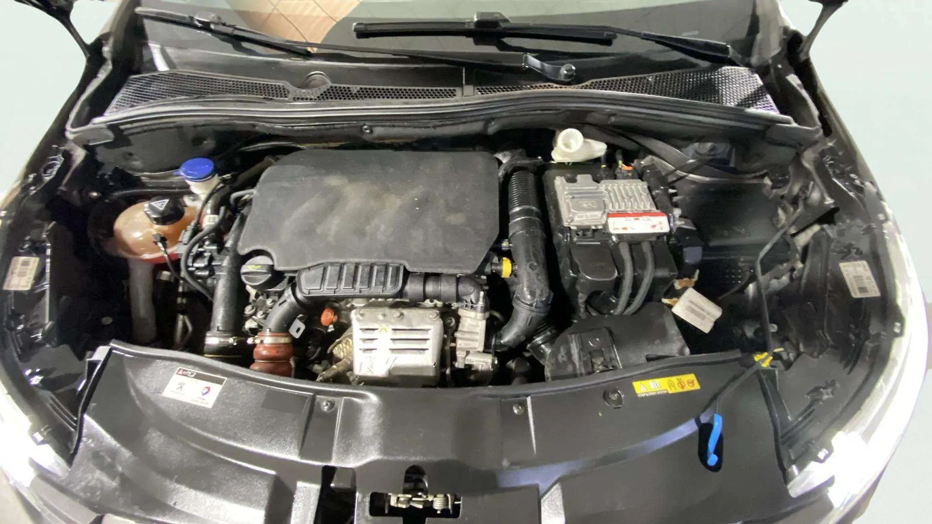 Peugeot 2008 Style 1.2L PureTech - foto 25