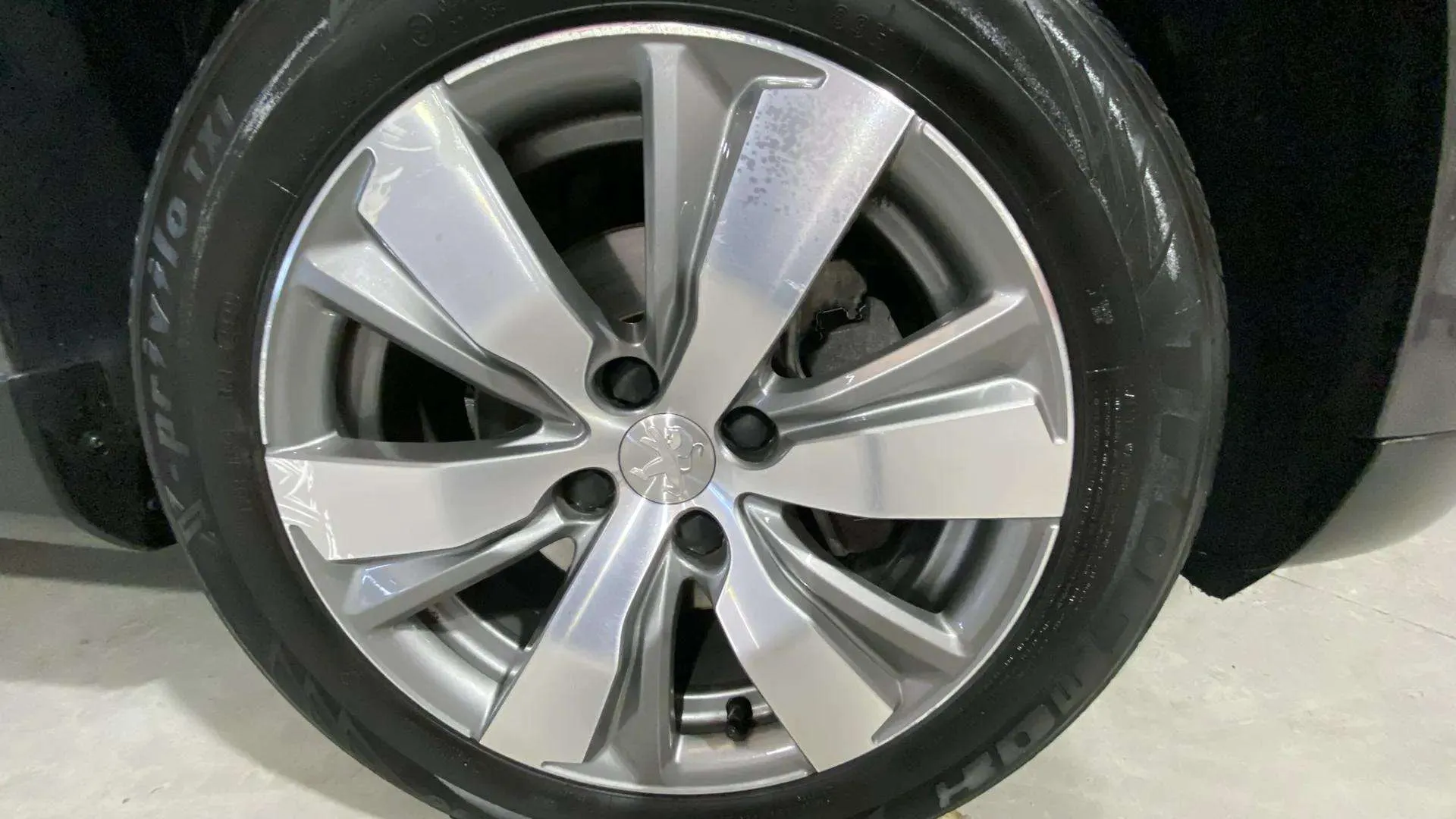 Peugeot 2008 Style 1.2L PureTech - foto 21