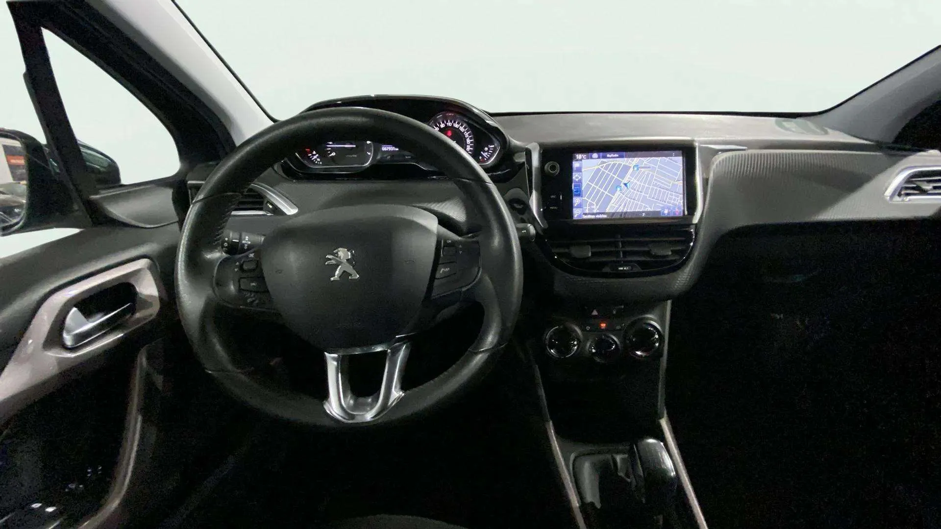 Peugeot 2008 Style 1.2L PureTech - foto 10