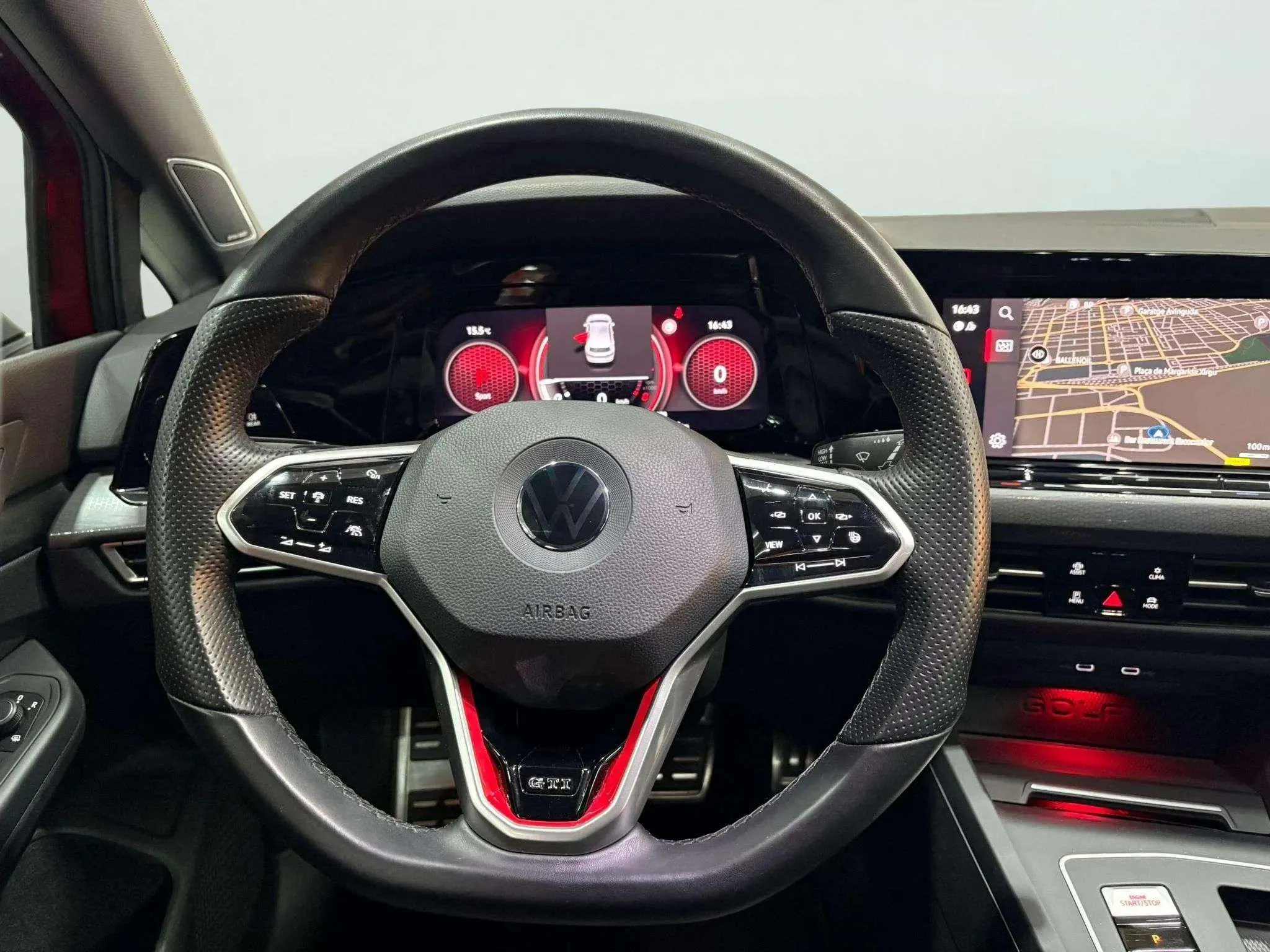 Volkswagen Golf GTI 2.0 TSI DSG - foto 13