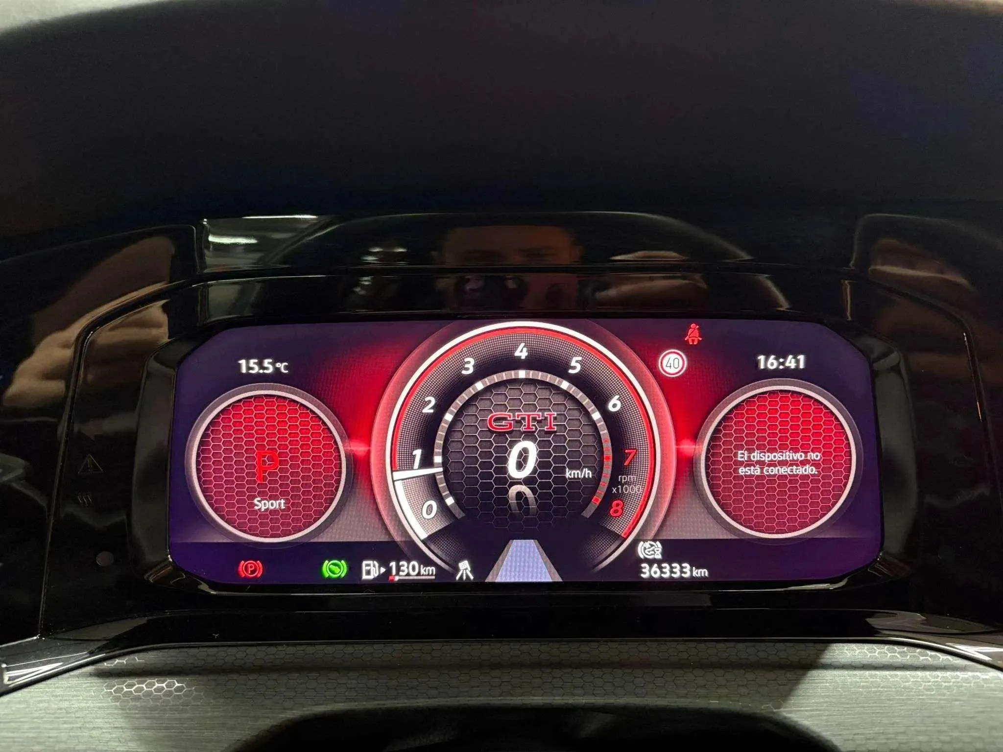 Volkswagen Golf GTI 2.0 TSI DSG - foto 12