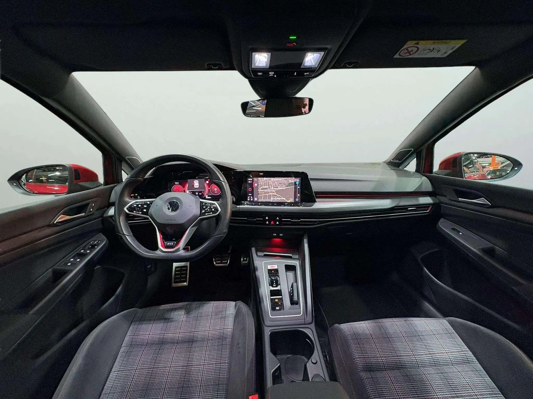 Volkswagen Golf GTI 2.0 TSI DSG - foto 15