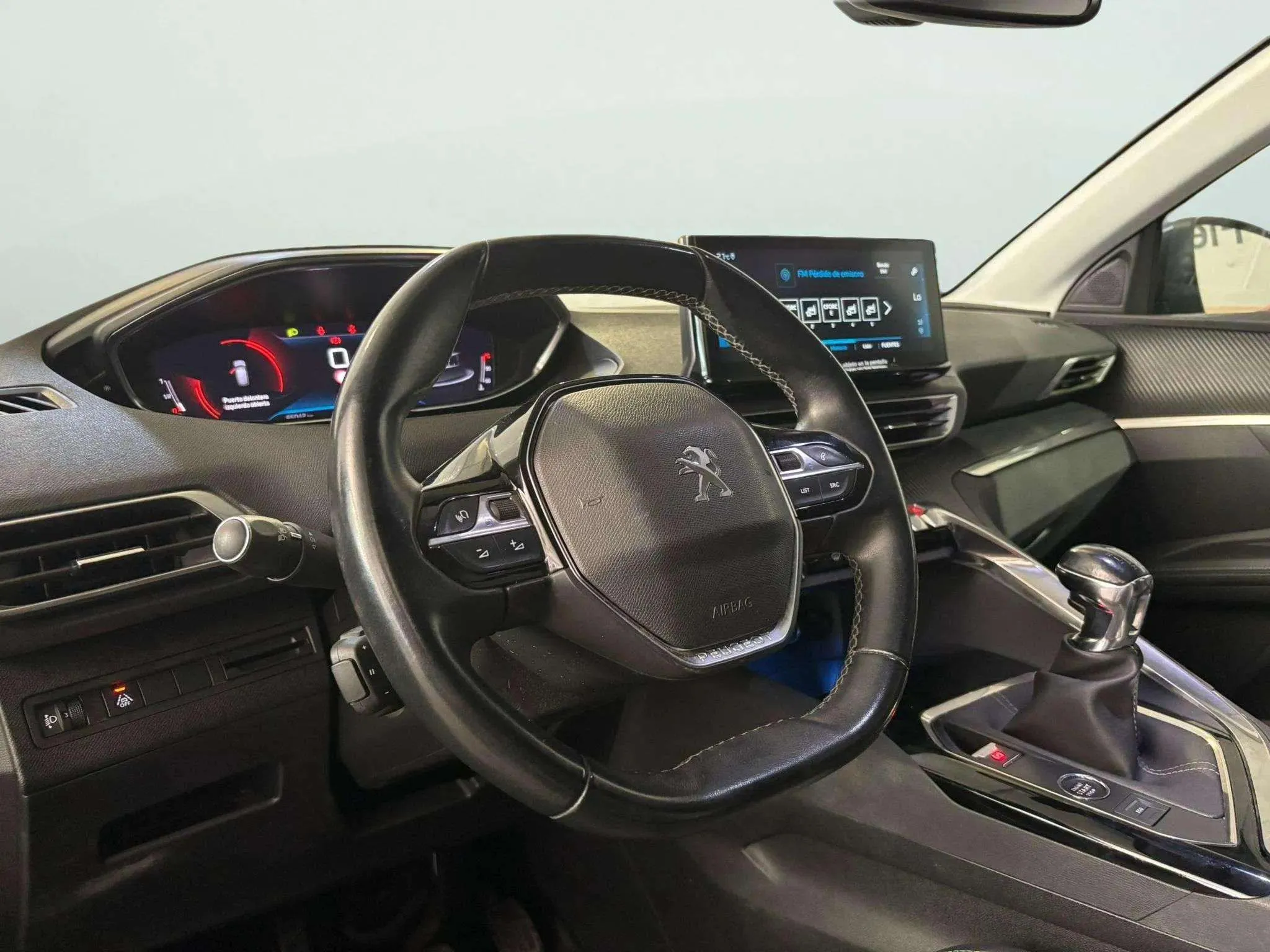 Peugeot 3008 1.2 PureTech Allure - foto 4