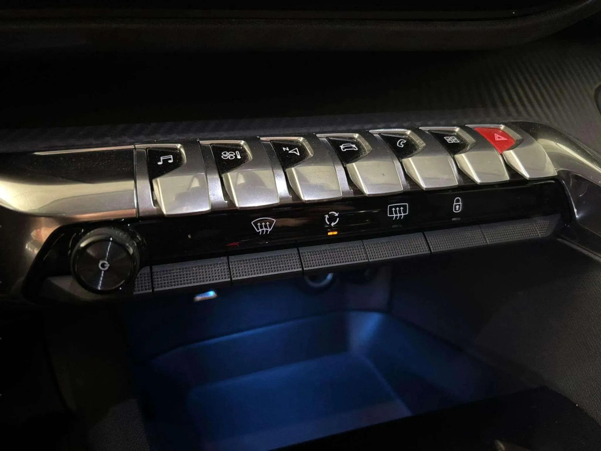 Peugeot 3008 1.2 PureTech Allure - foto 6