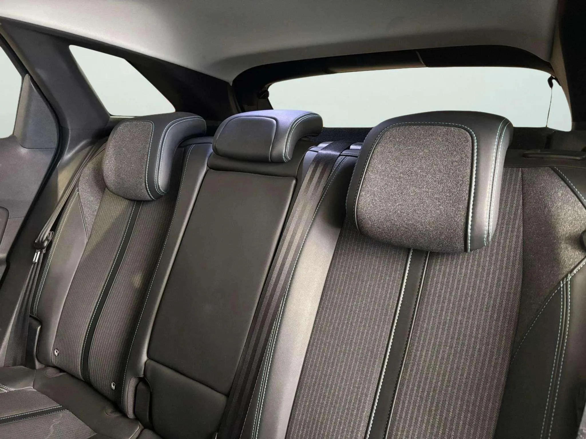 Peugeot 3008 1.2 PureTech Allure - foto 11