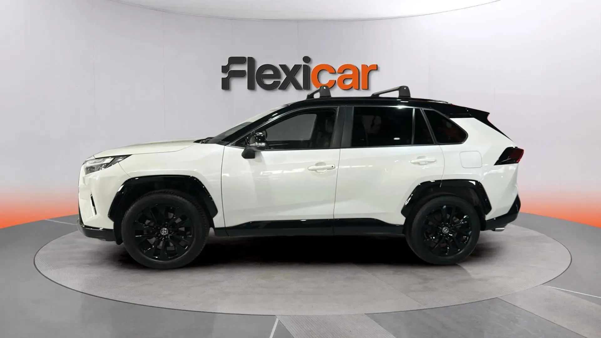Toyota RAV4 2.5l 220H Style - foto 4