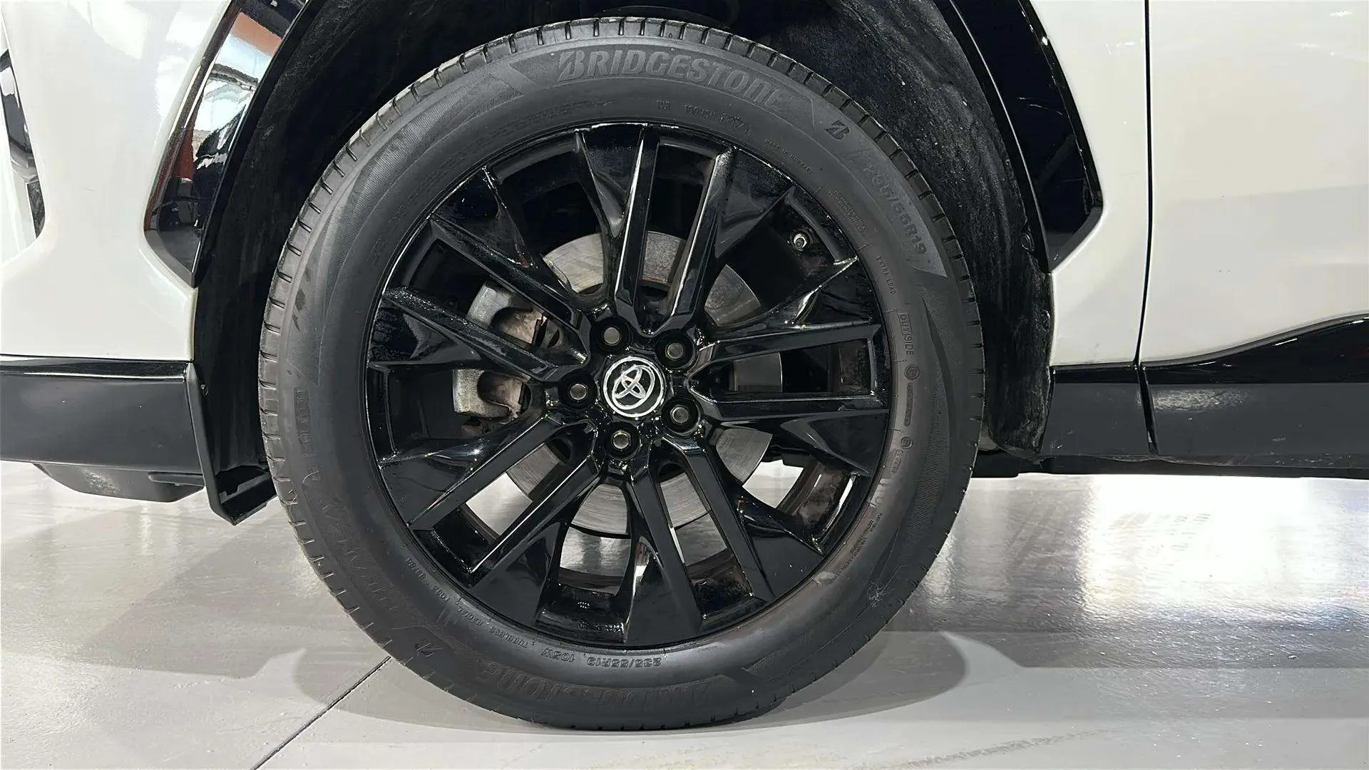 Toyota RAV4 2.5l 220H Style - foto 24