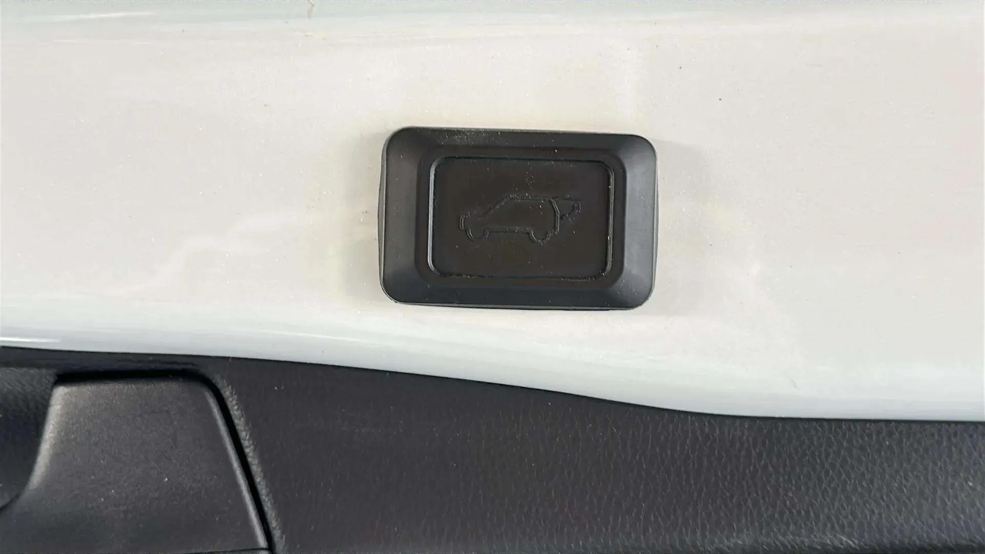 Toyota RAV4 2.5l 220H Style - foto 20